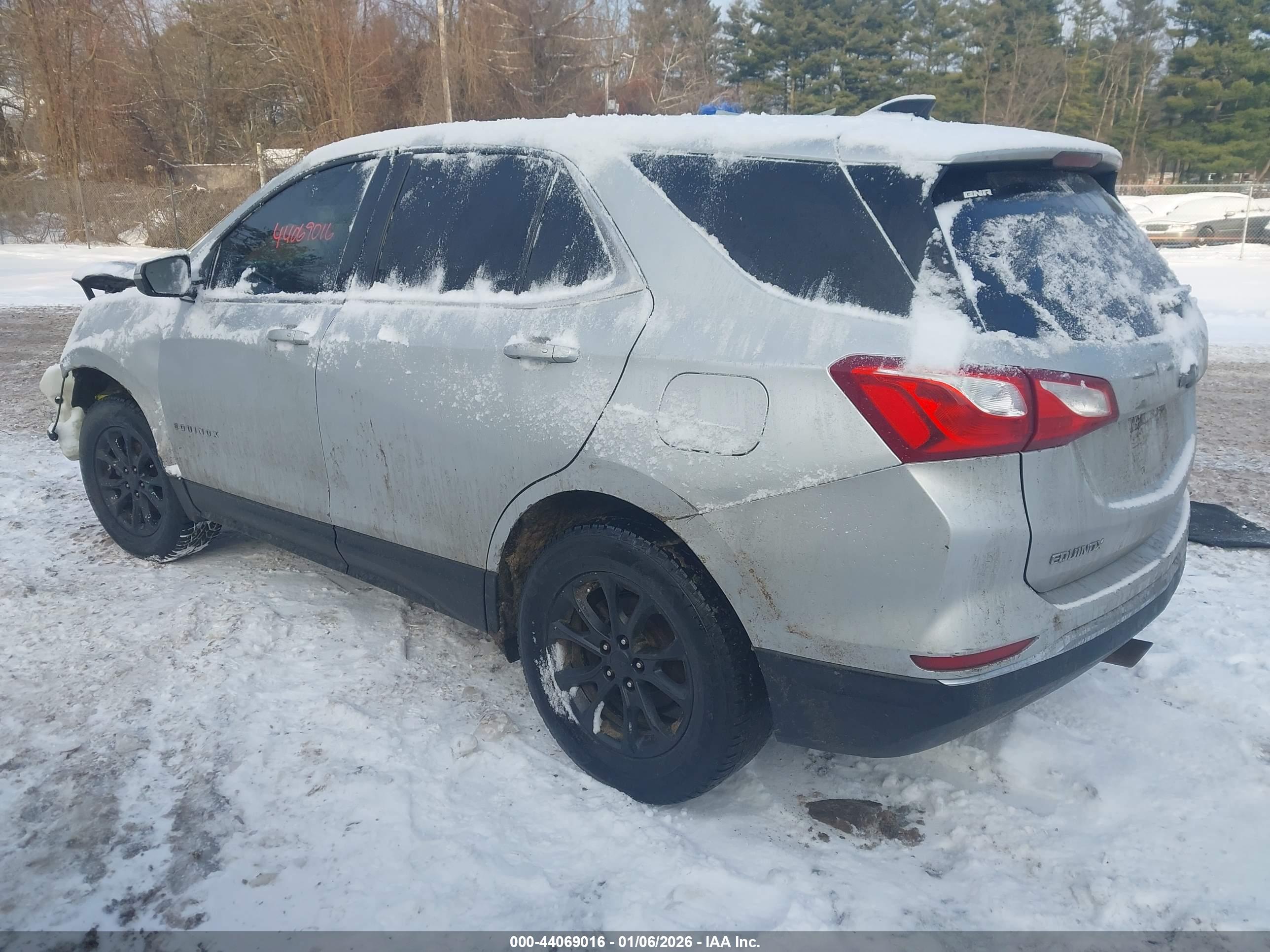 CHEVROLET EQUINOX image 3