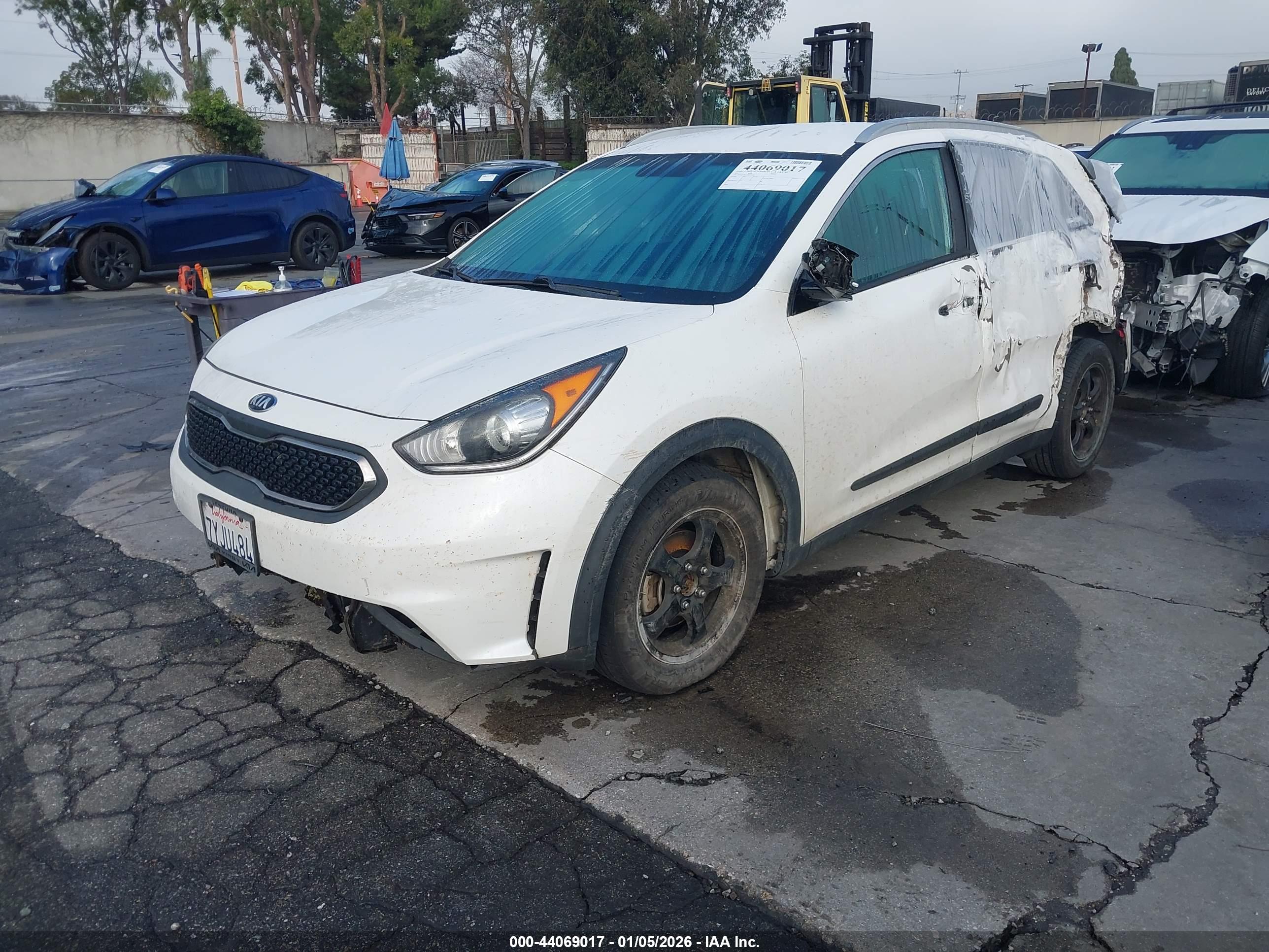 KIA NIRO image 2