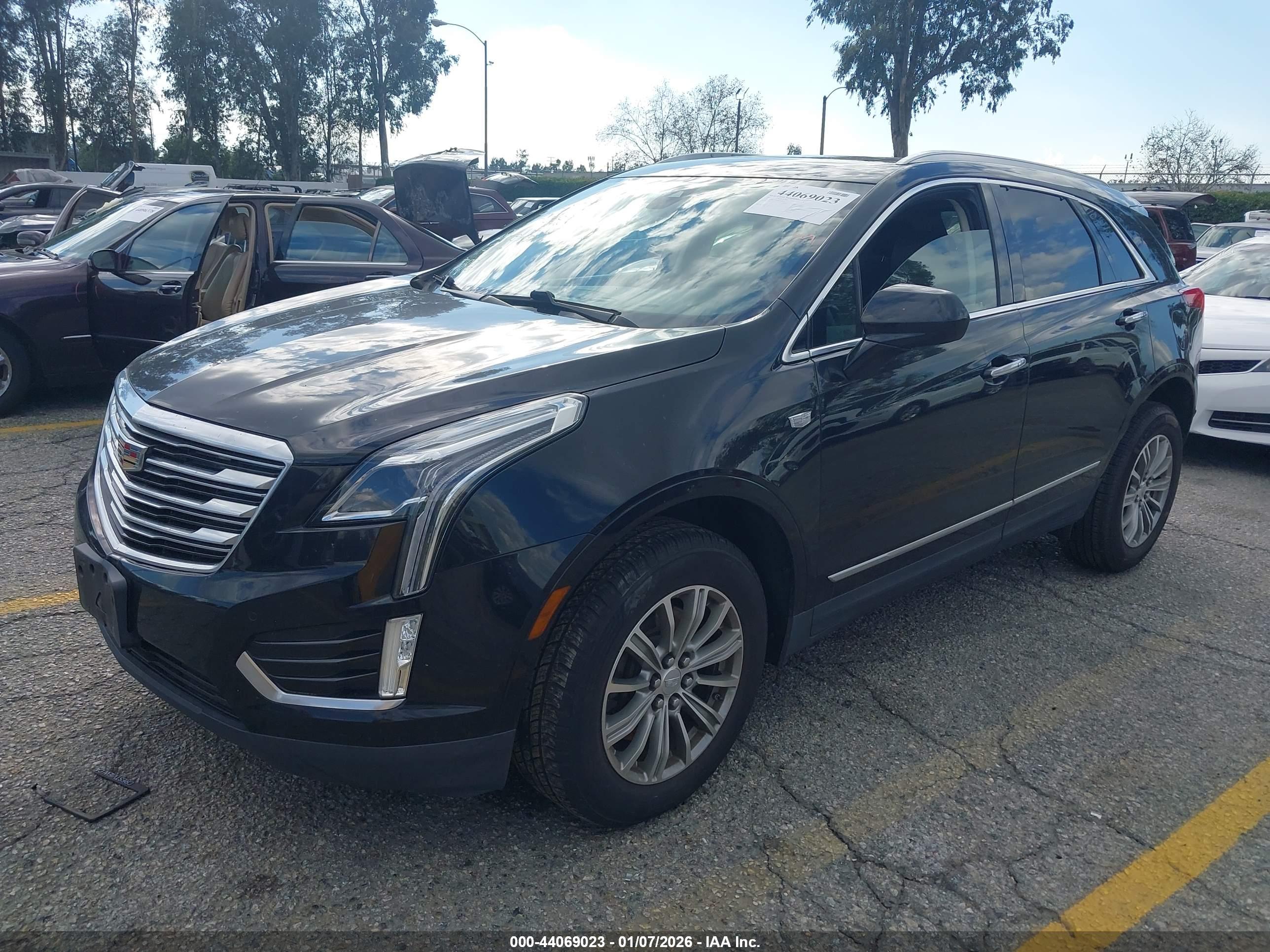 CADILLAC XT5 image 2