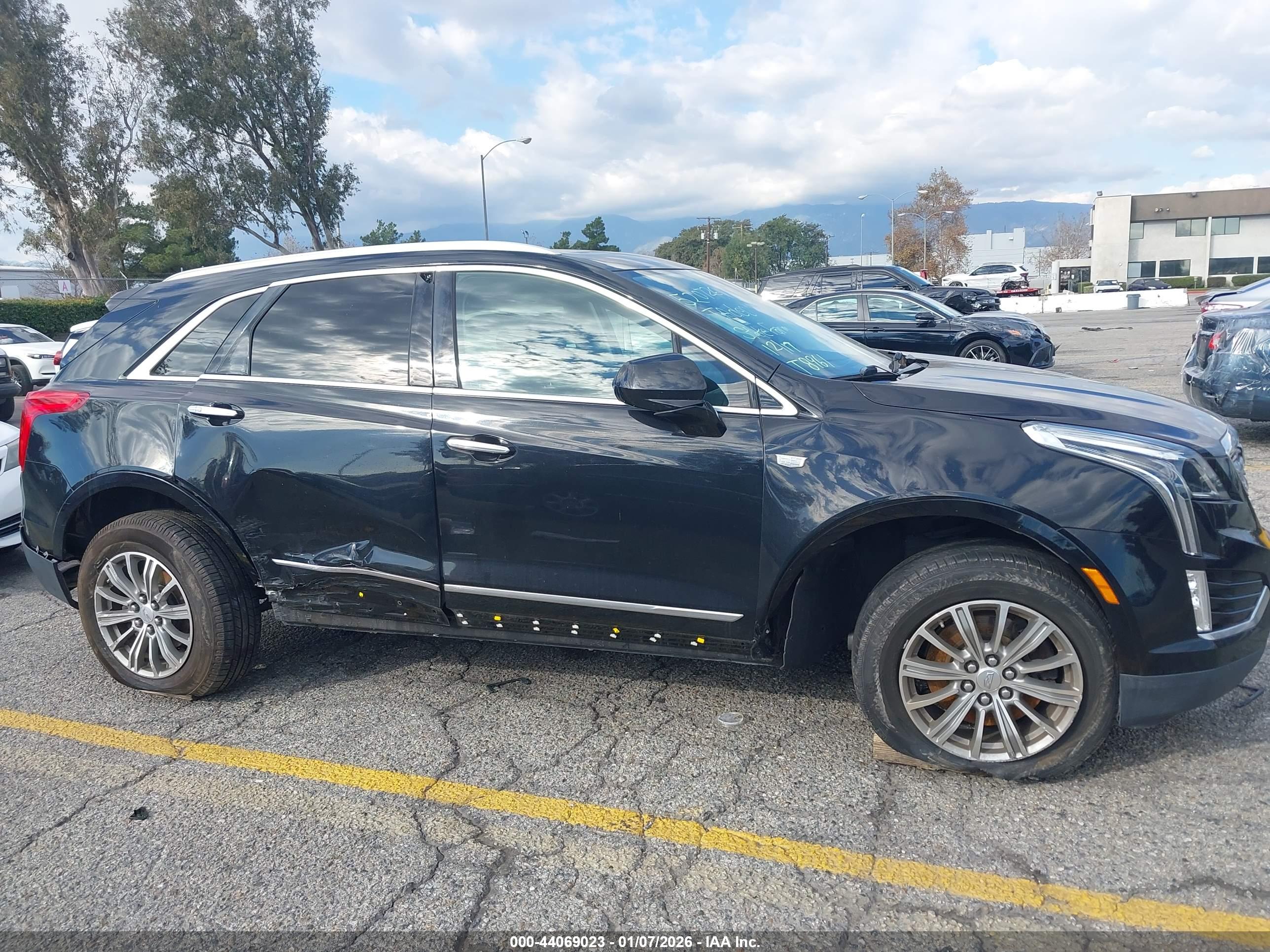 CADILLAC XT5 image 6