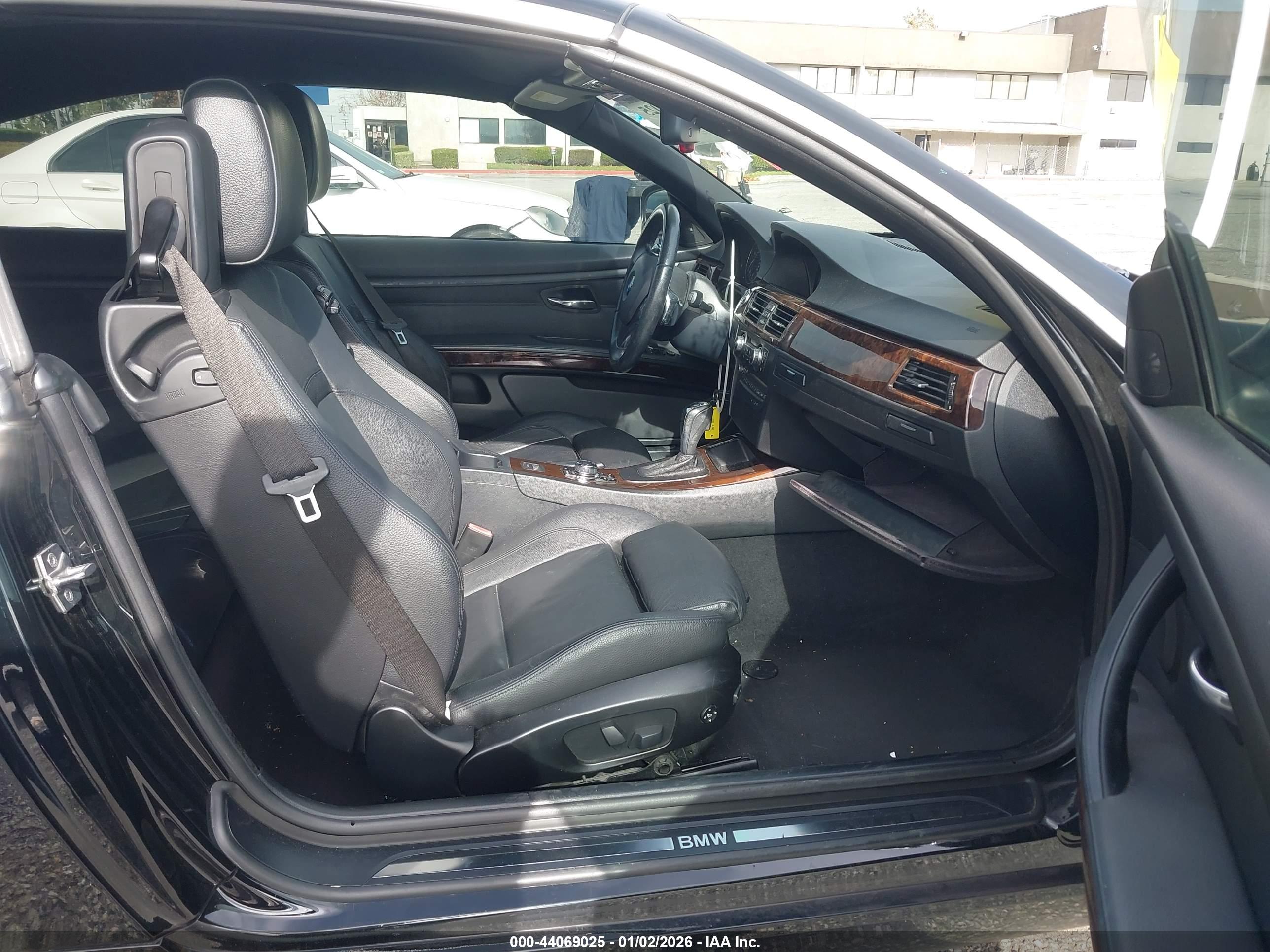 BMW 335I image 5