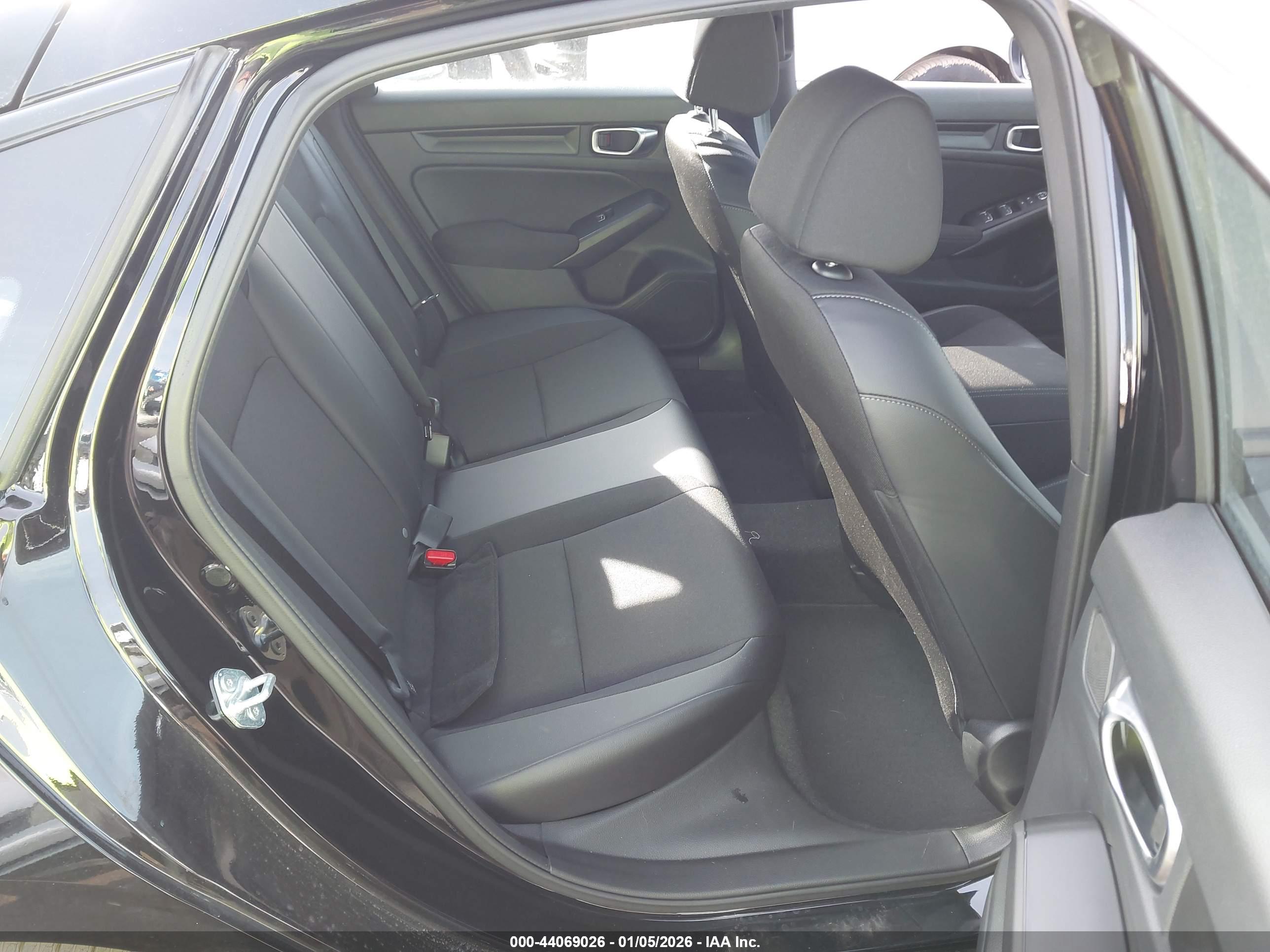 HONDA CIVIC image 8