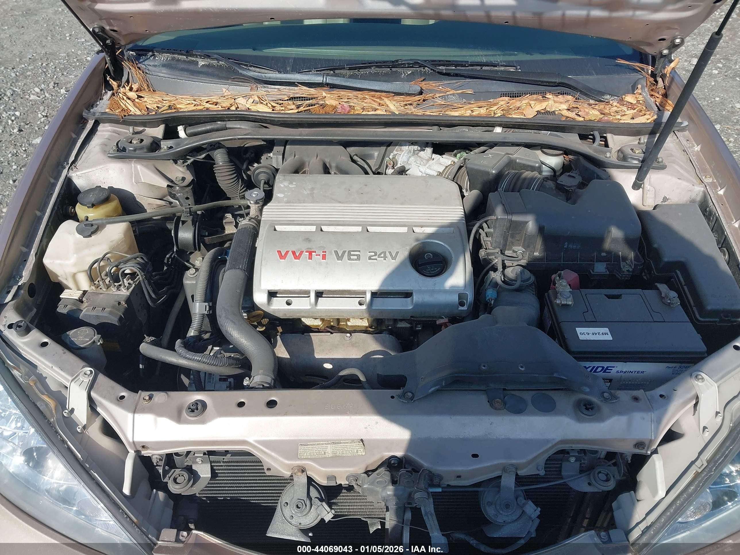 TOYOTA CAMRY image 10