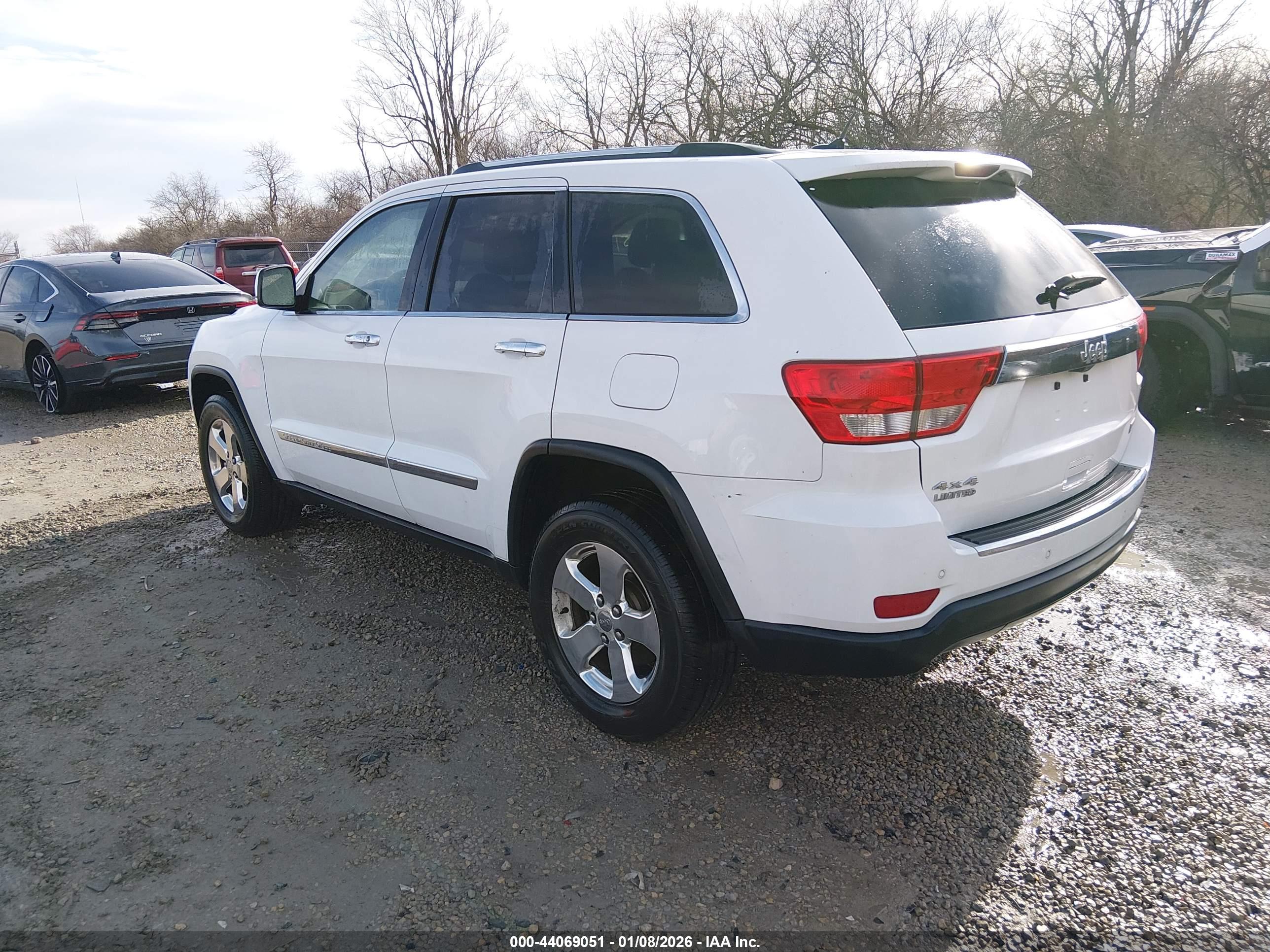 JEEP GRAND image 3