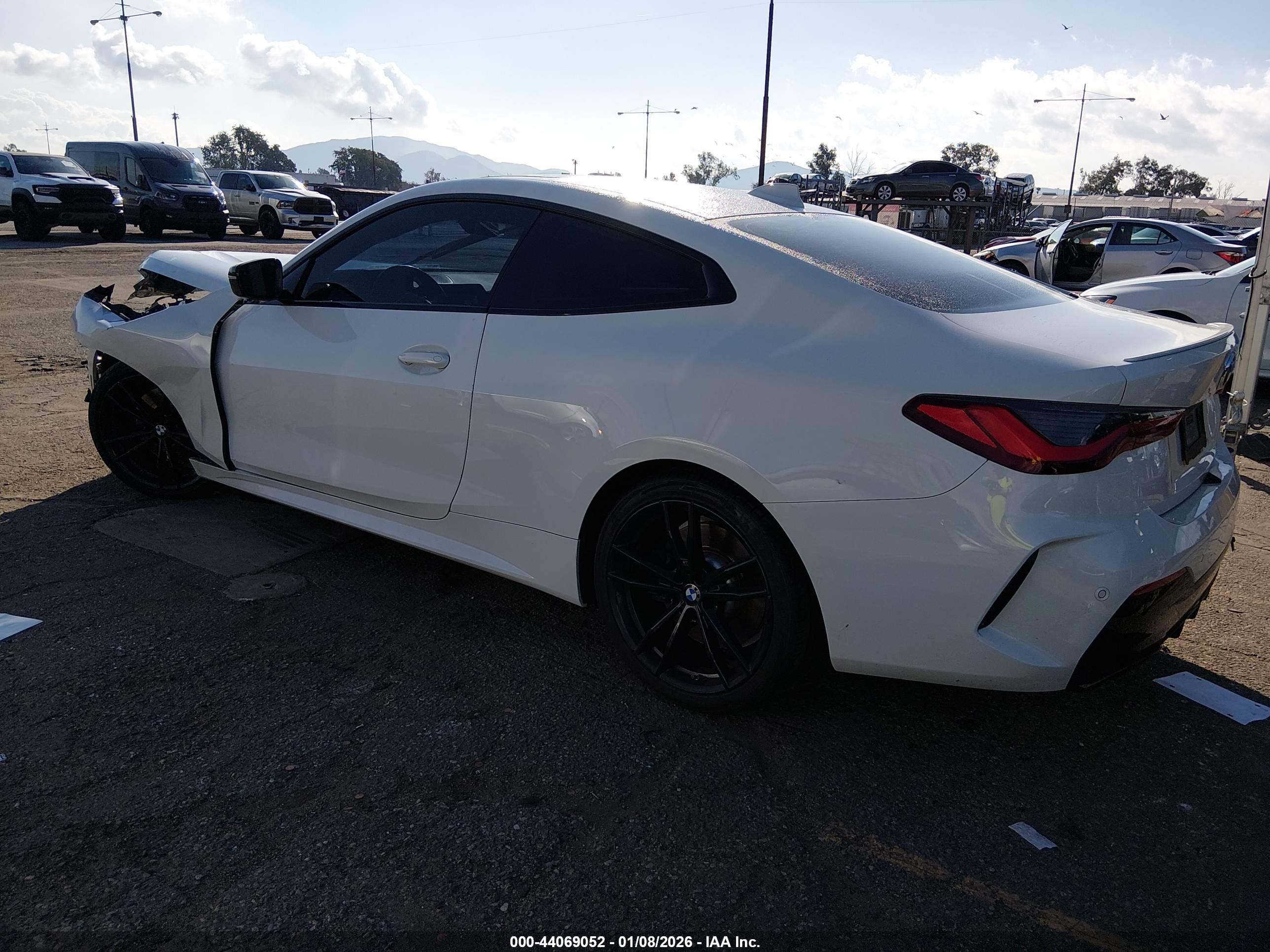 BMW M440I image 3