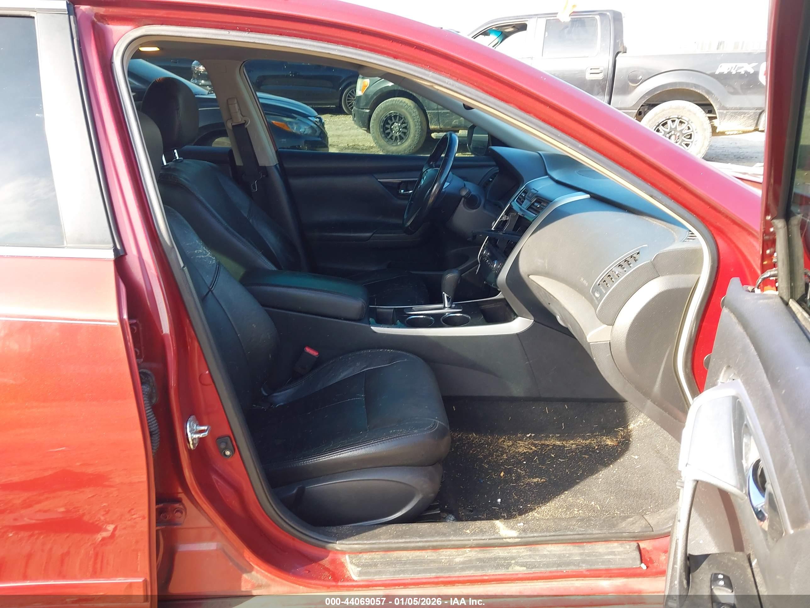NISSAN ALTIMA image 5
