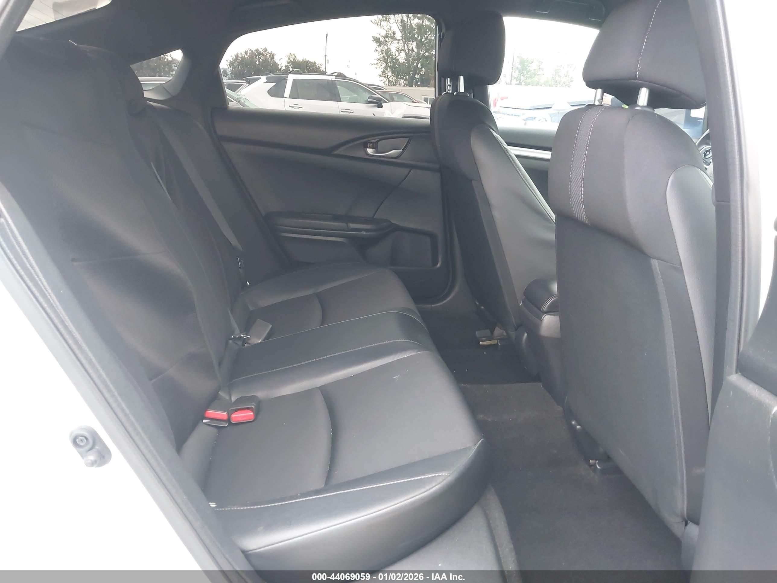 HONDA CIVIC image 8