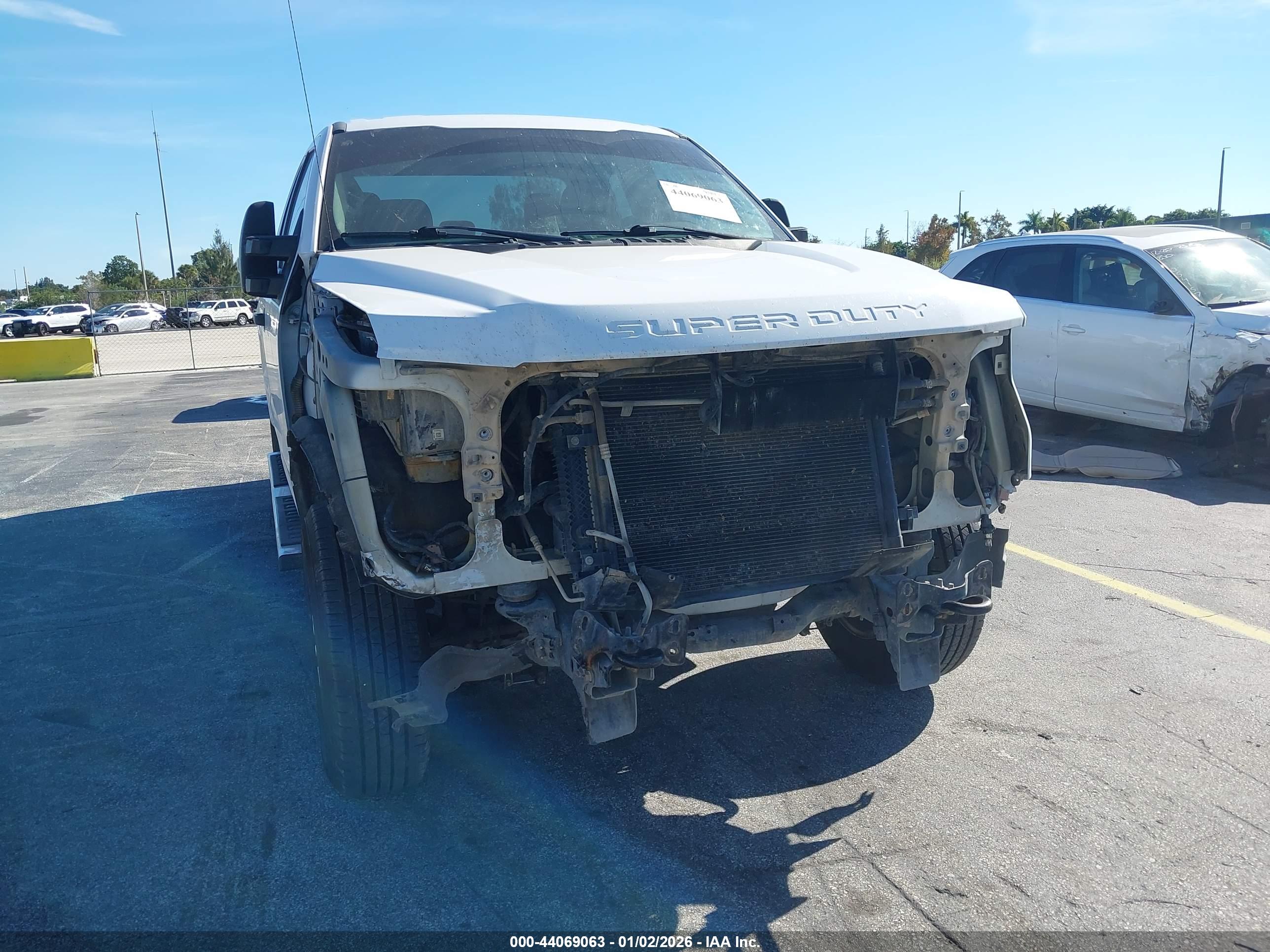 FORD F-250 image 6