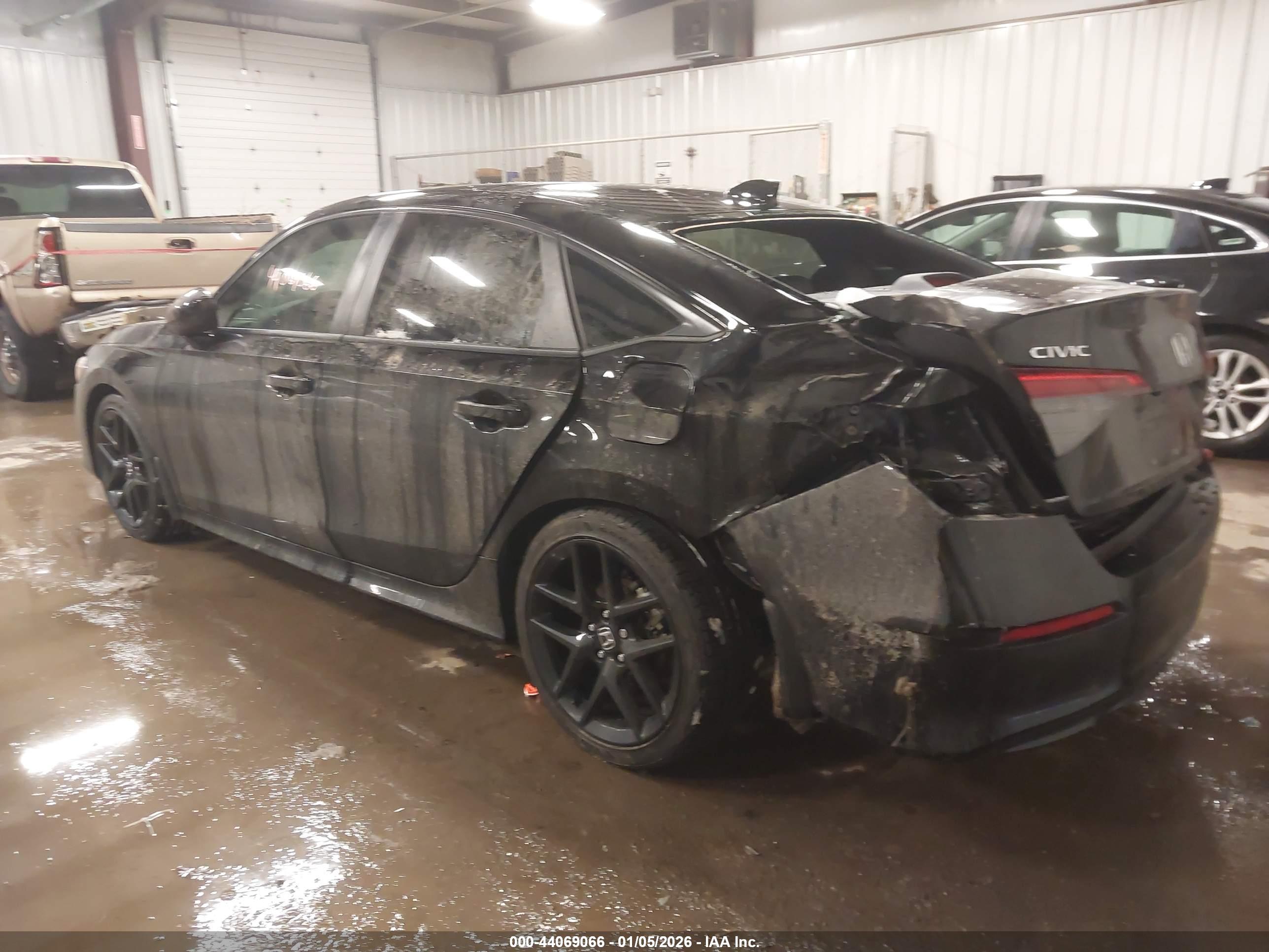 HONDA CIVIC image 3