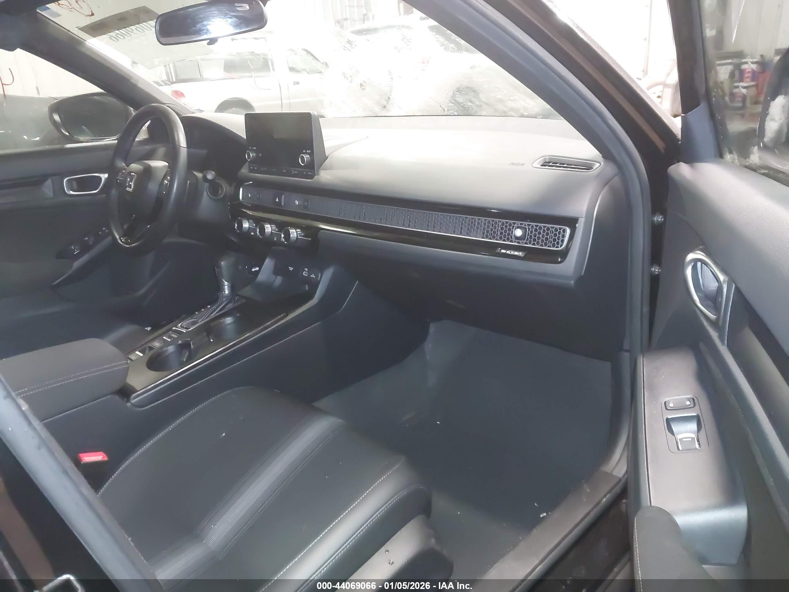 HONDA CIVIC image 5