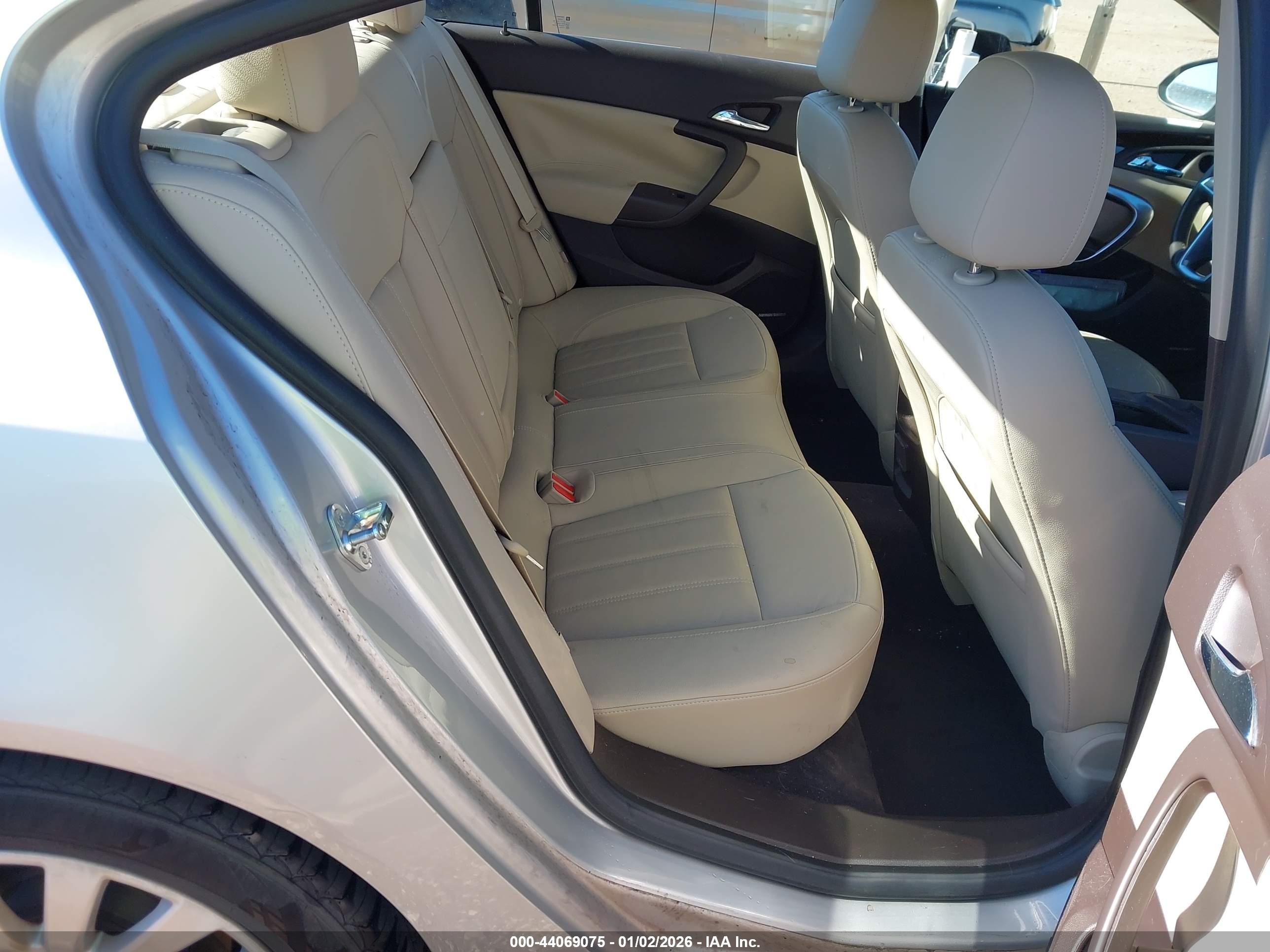 BUICK REGAL image 8