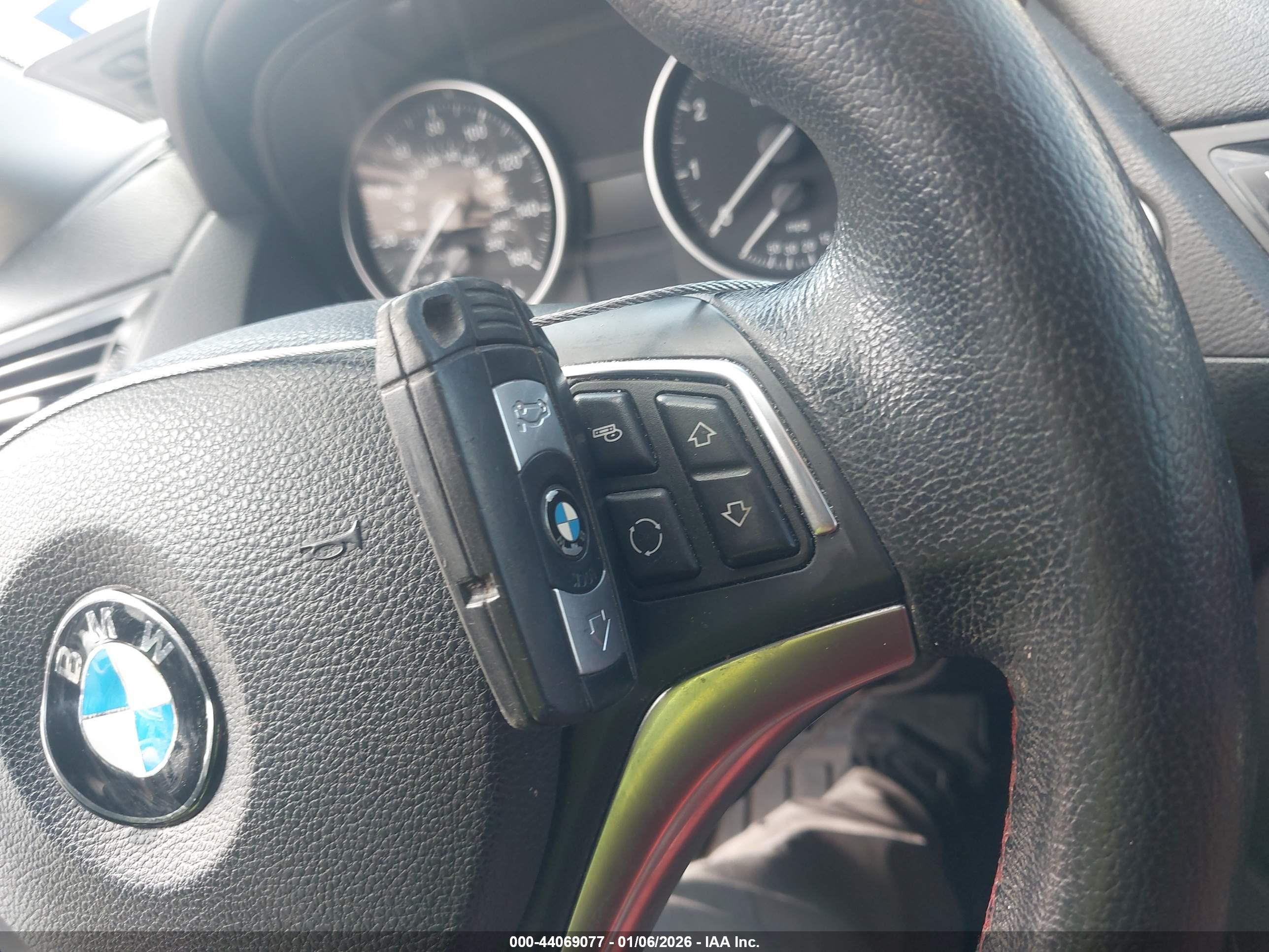 BMW X1 image 11