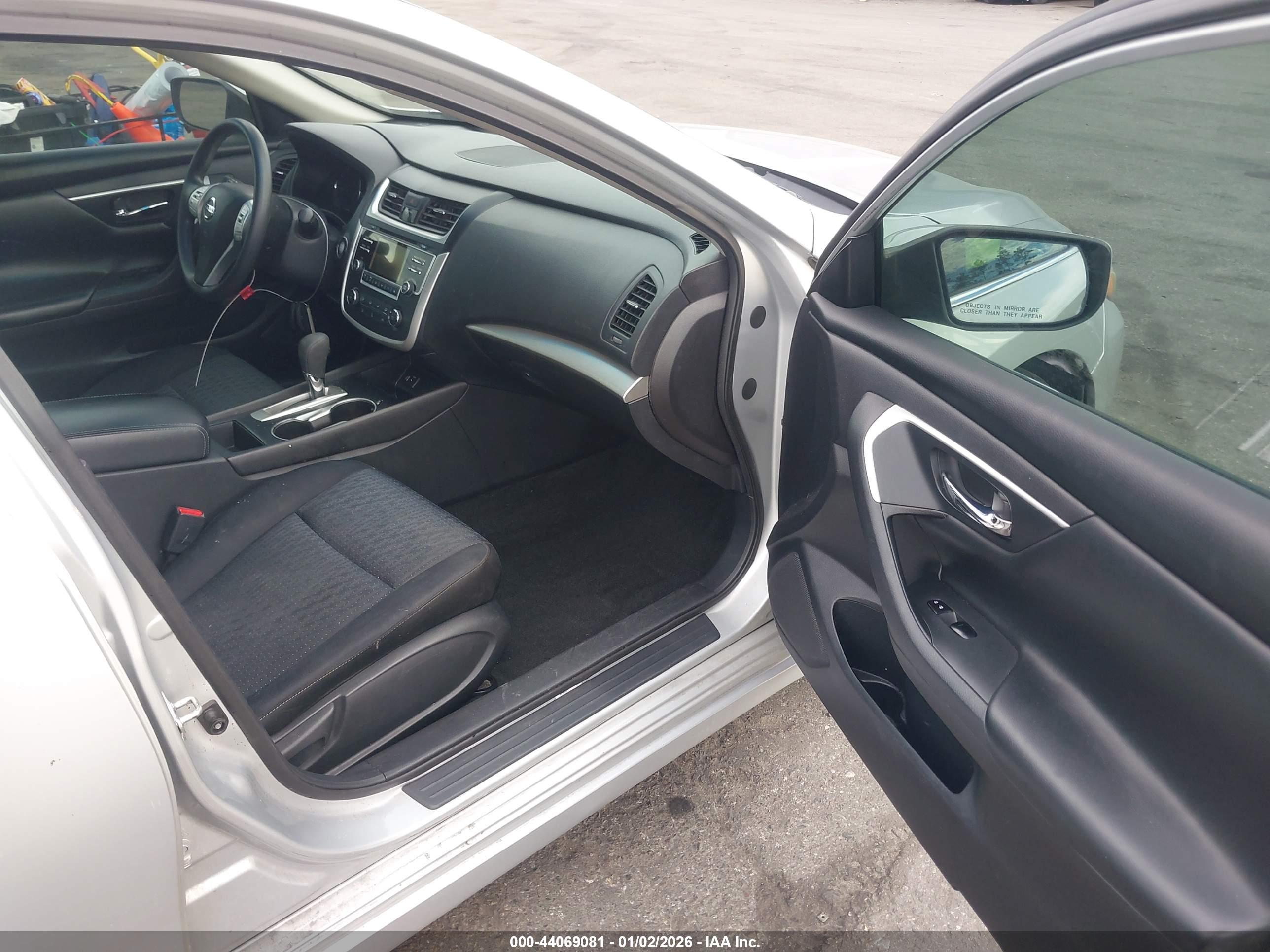NISSAN ALTIMA image 5