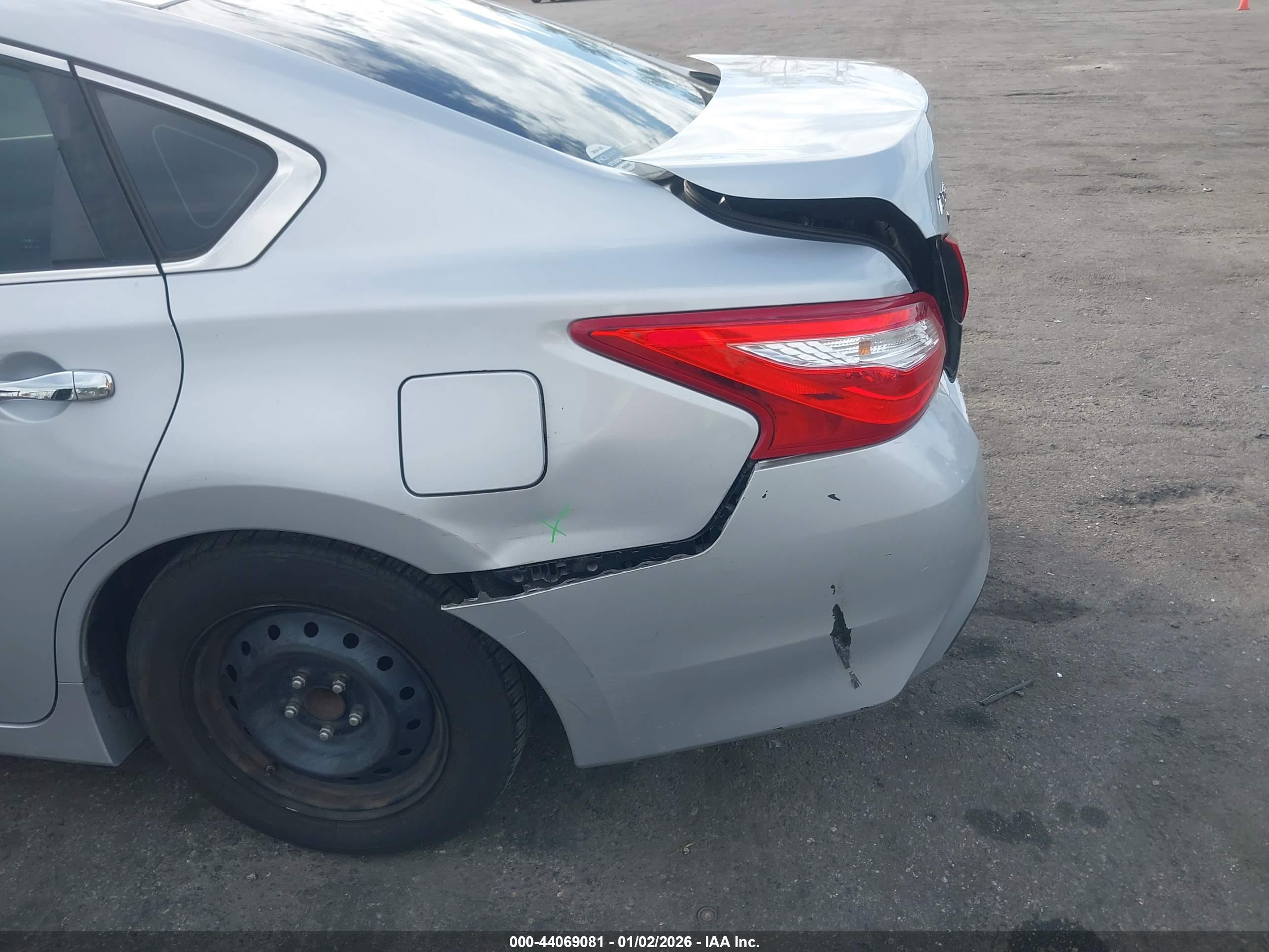 NISSAN ALTIMA image 6