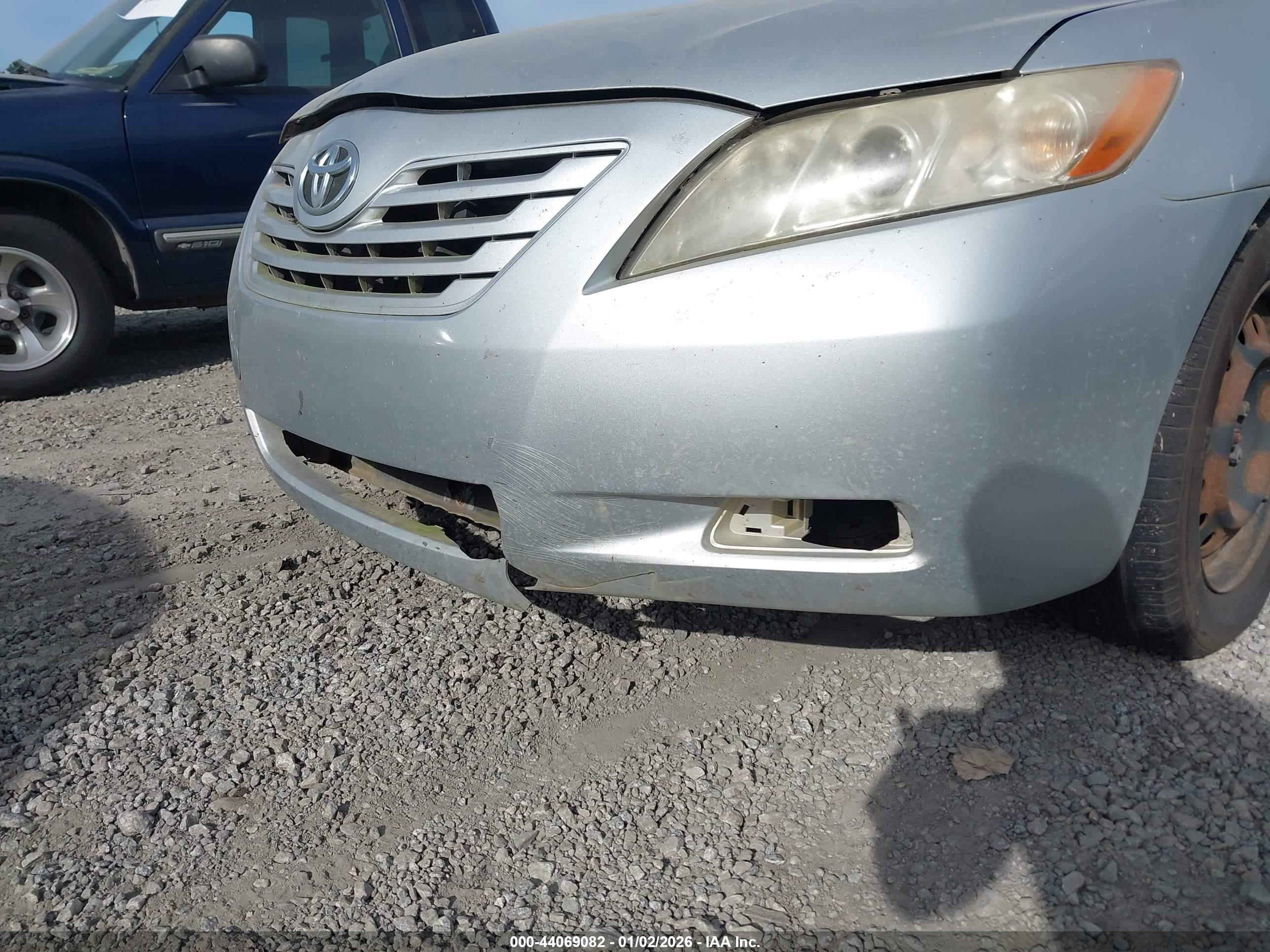TOYOTA CAMRY image 6