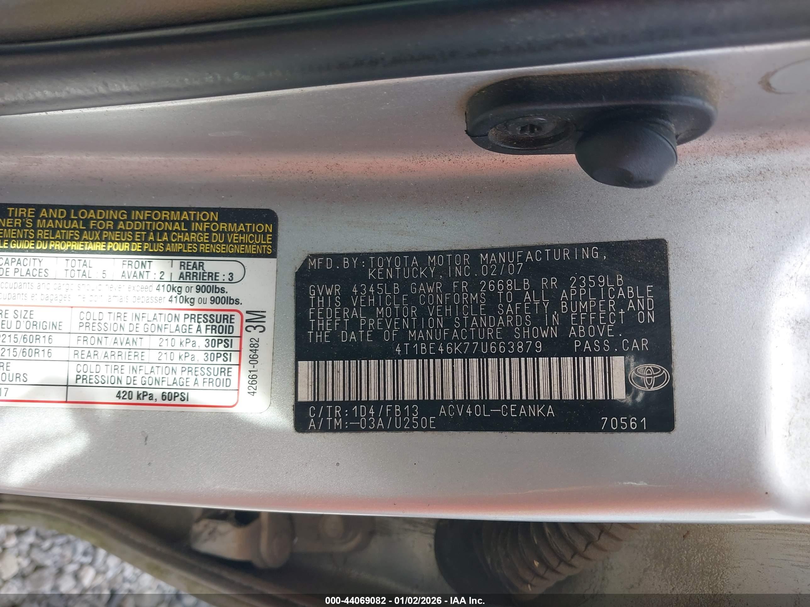 TOYOTA CAMRY image 9