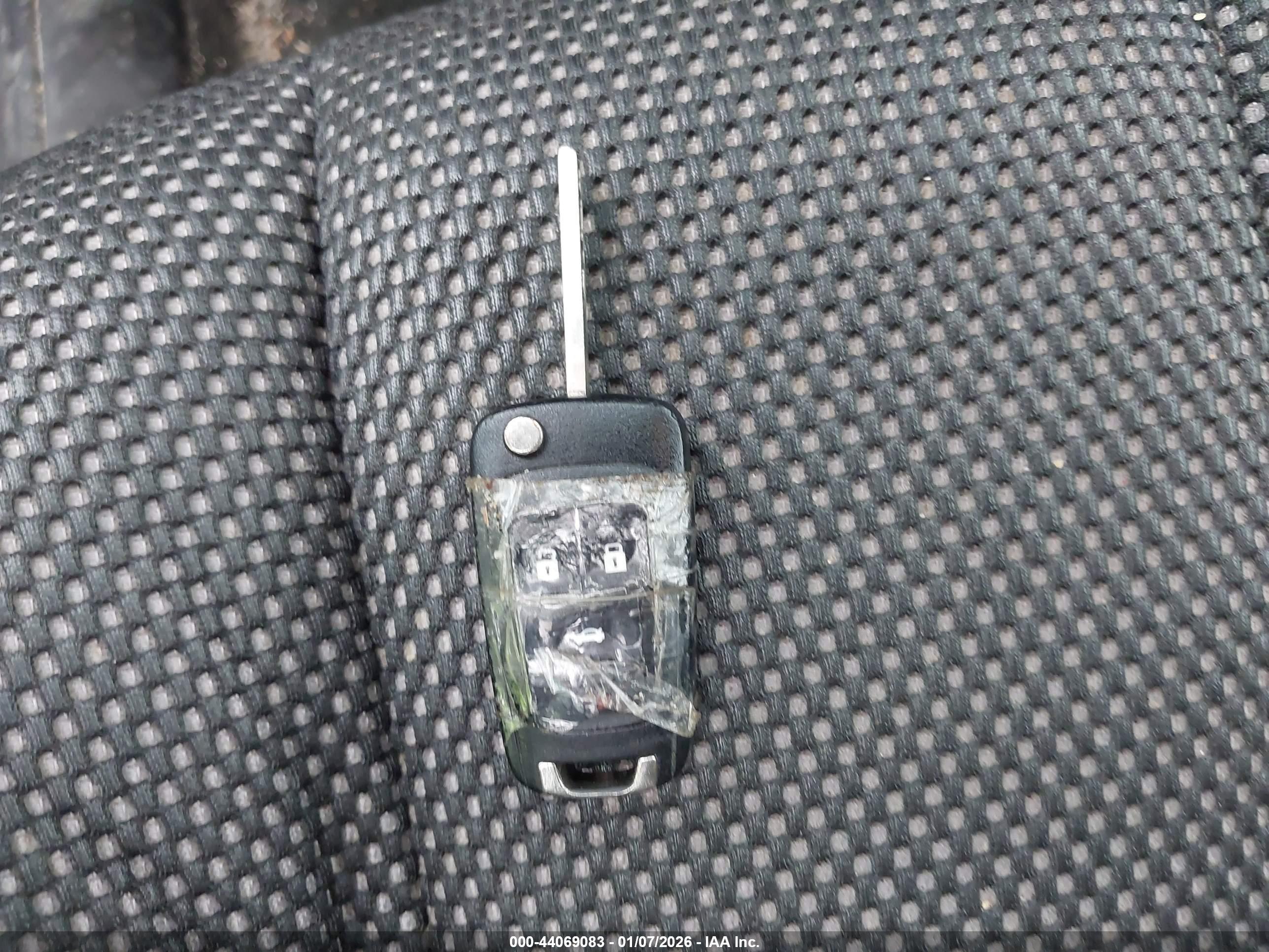 CHEVROLET EQUINOX image 11