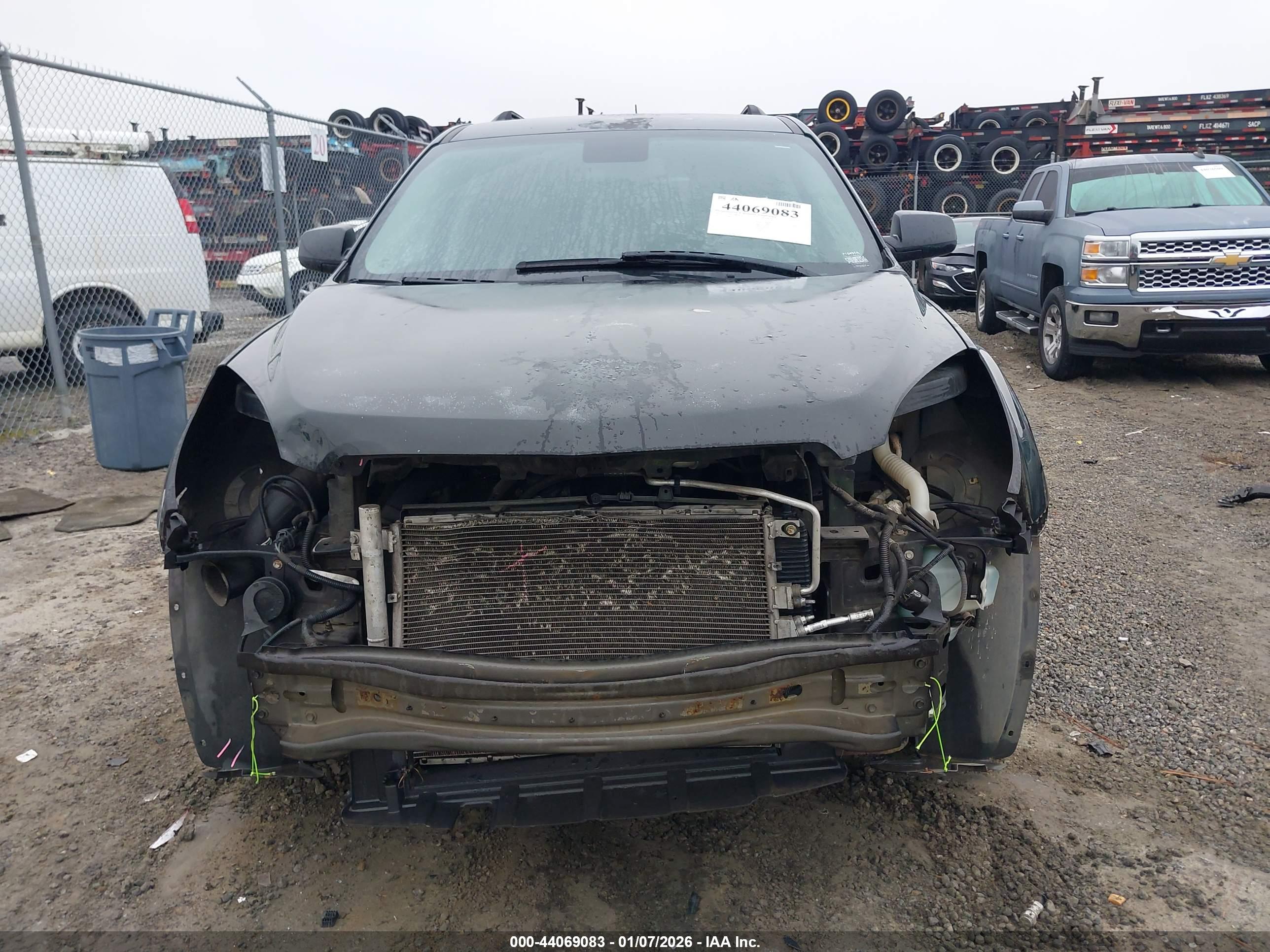 CHEVROLET EQUINOX image 6