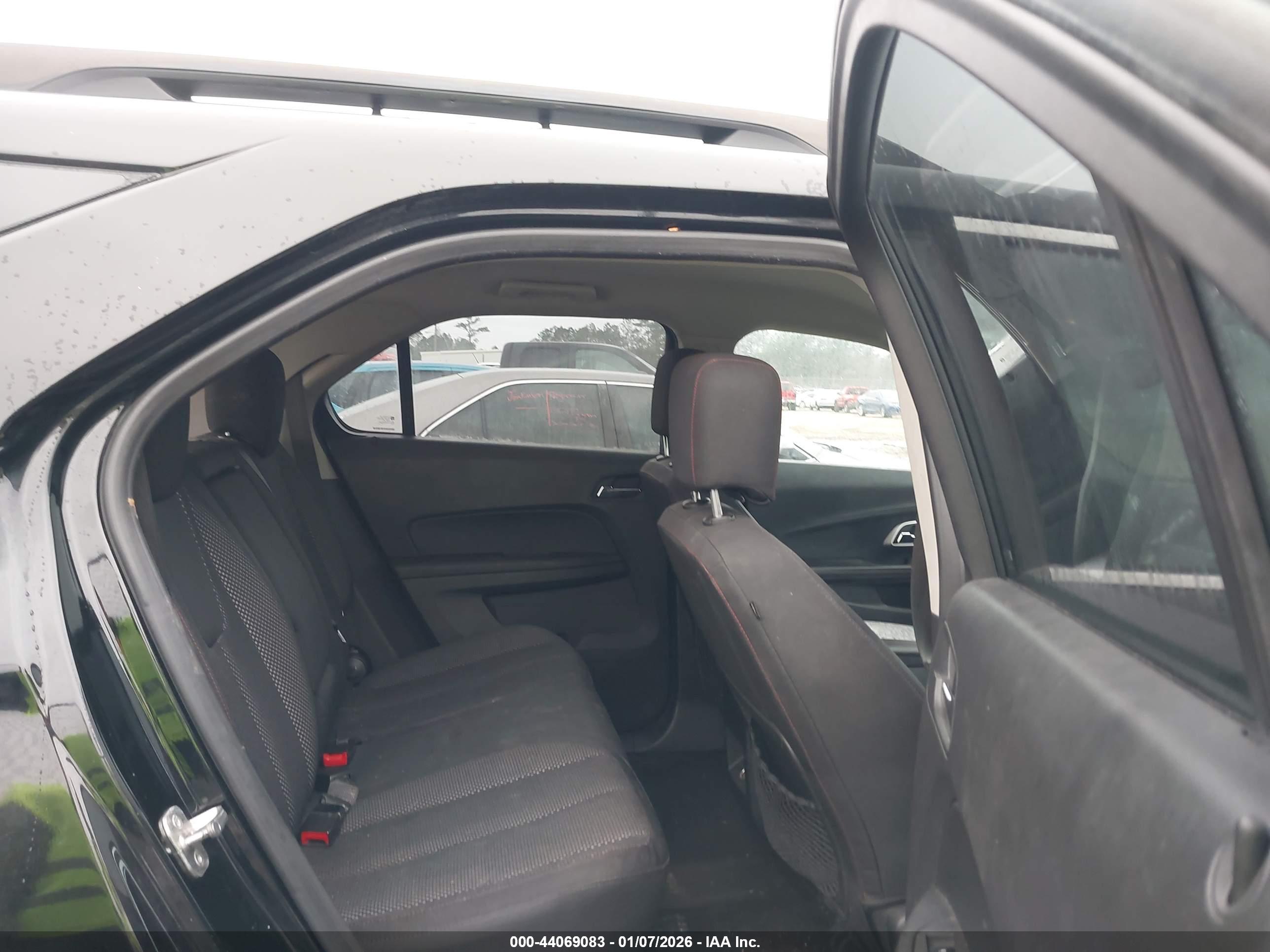 CHEVROLET EQUINOX image 8