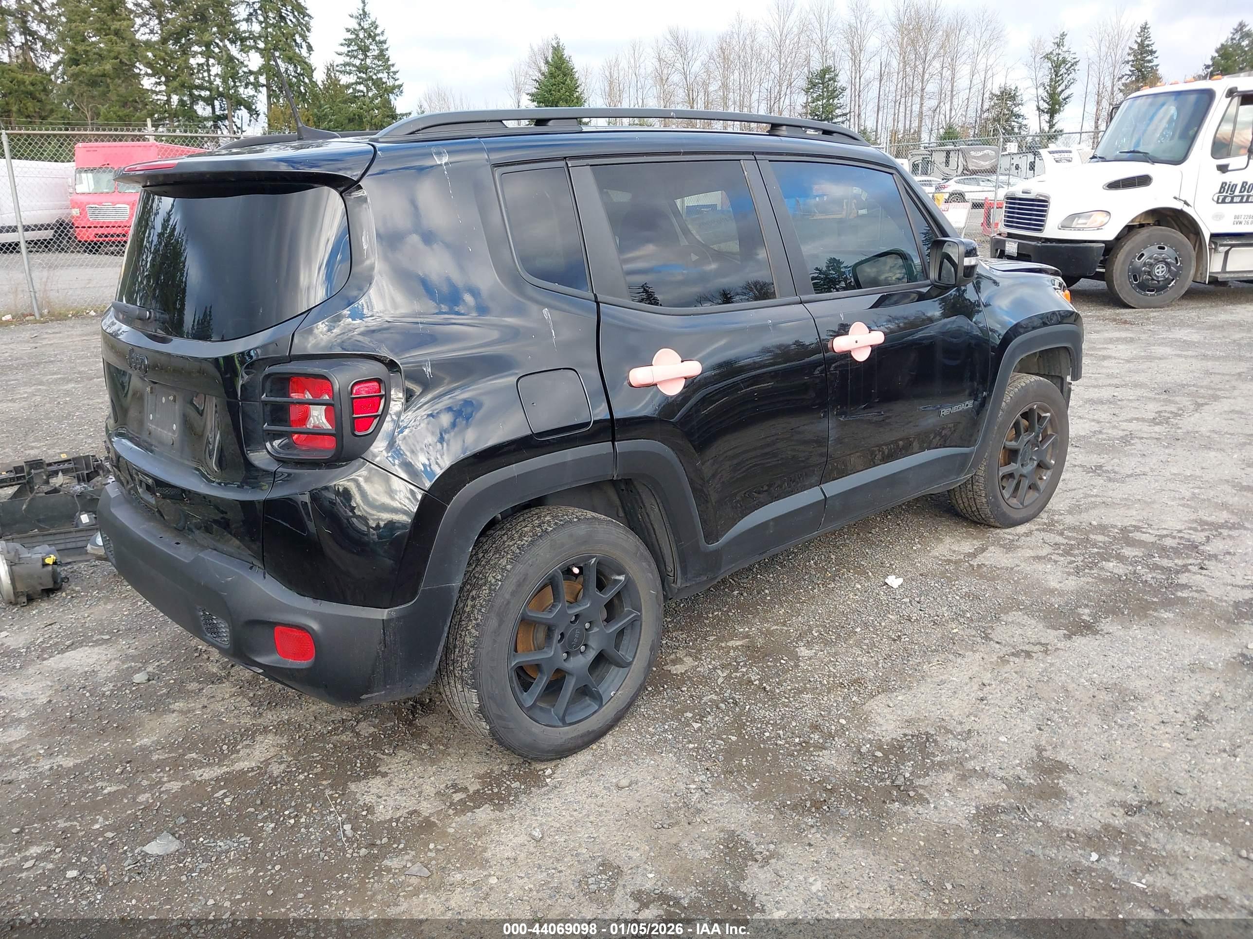 JEEP RENEGADE image 4