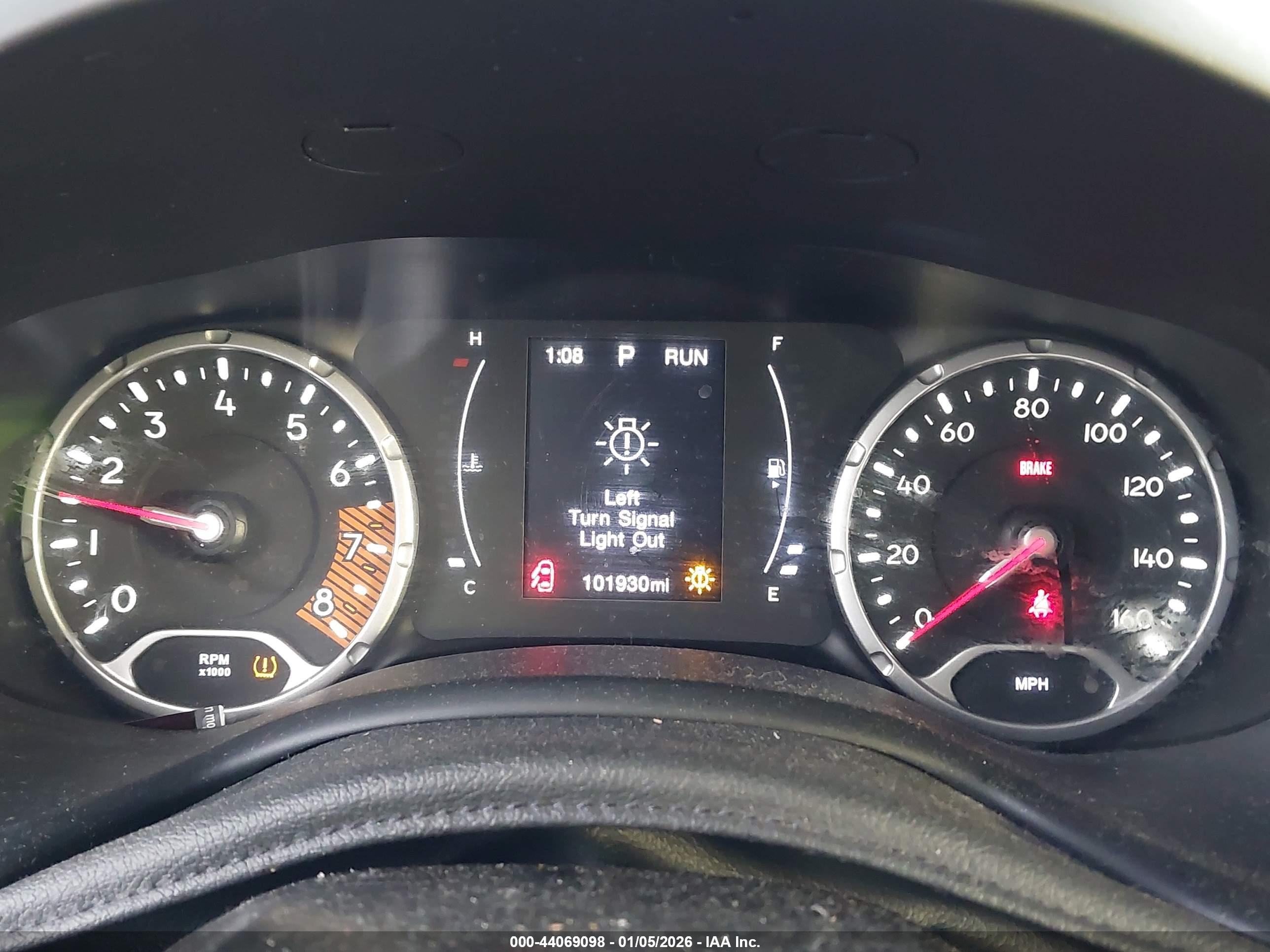 JEEP RENEGADE image 7