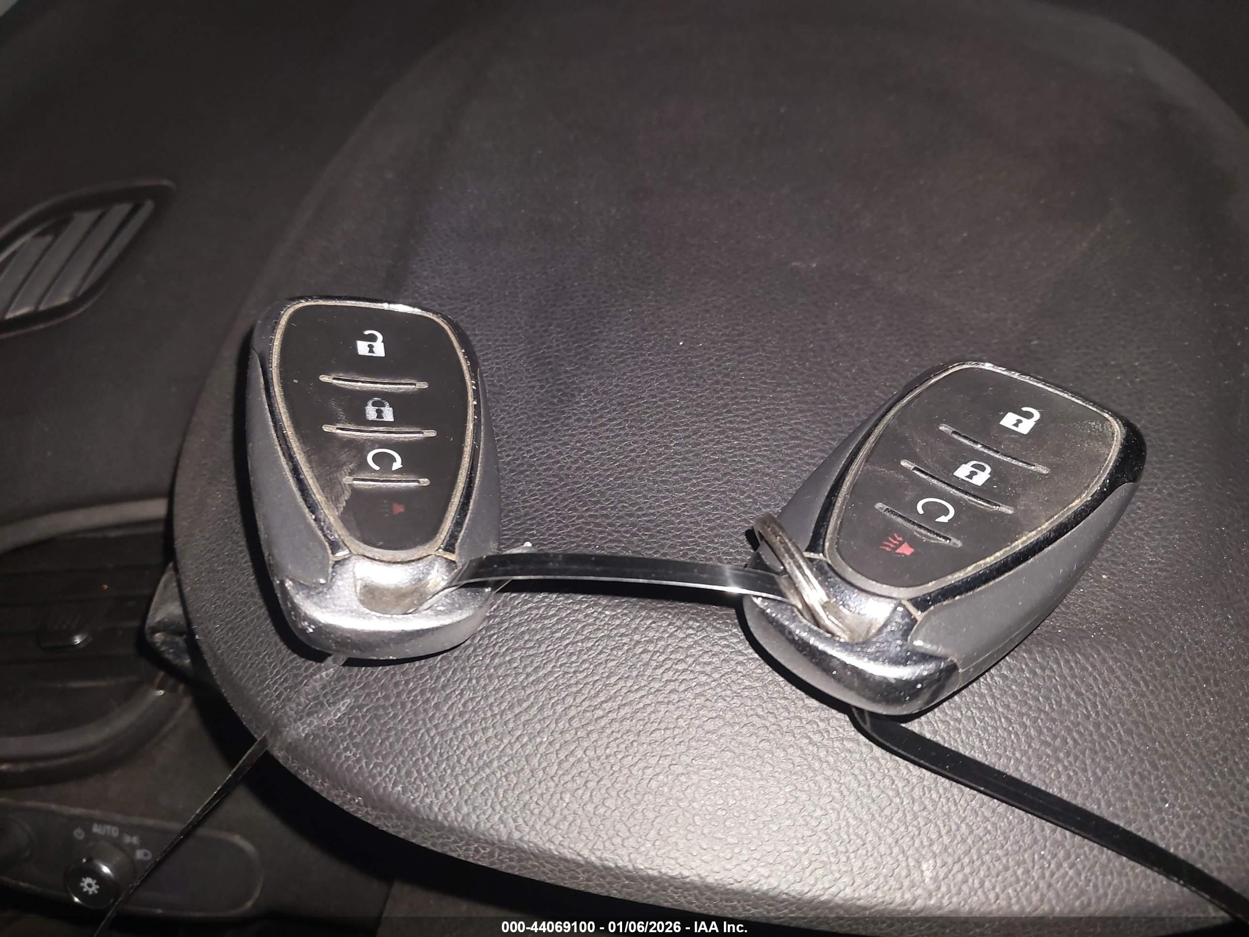 CHEVROLET TRAX image 11