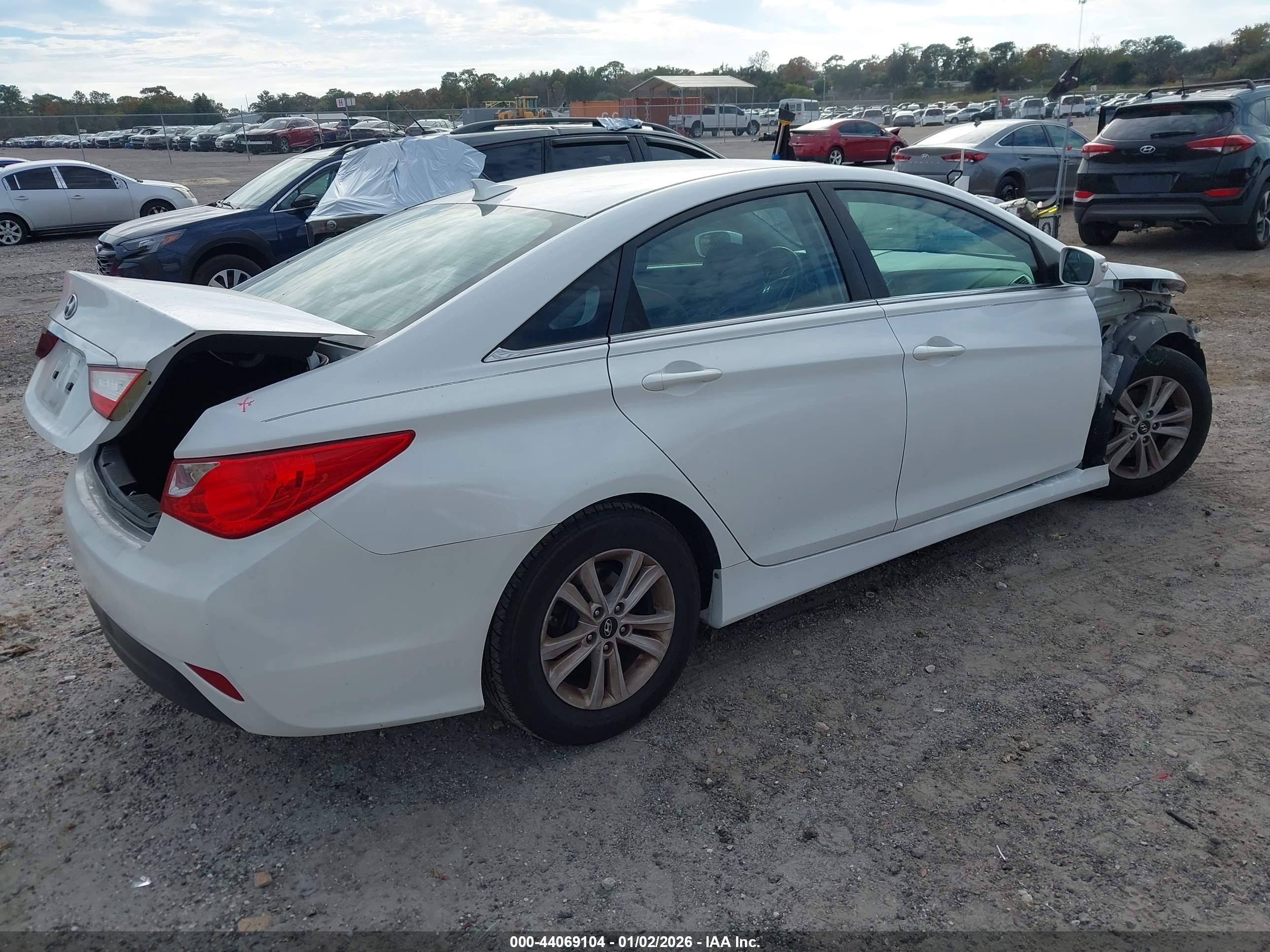 HYUNDAI SONATA image 4