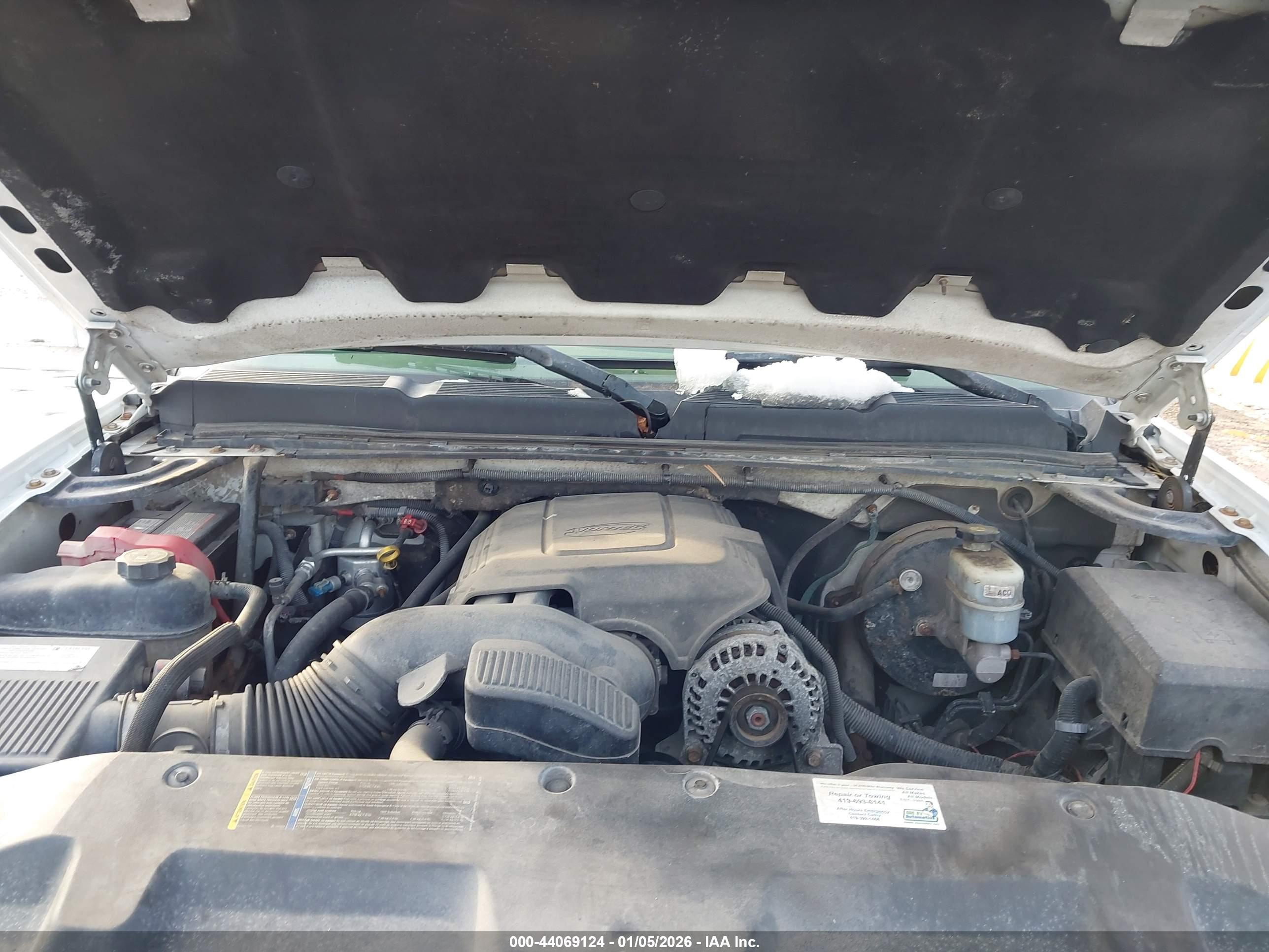 CHEVROLET SILVERADO image 10
