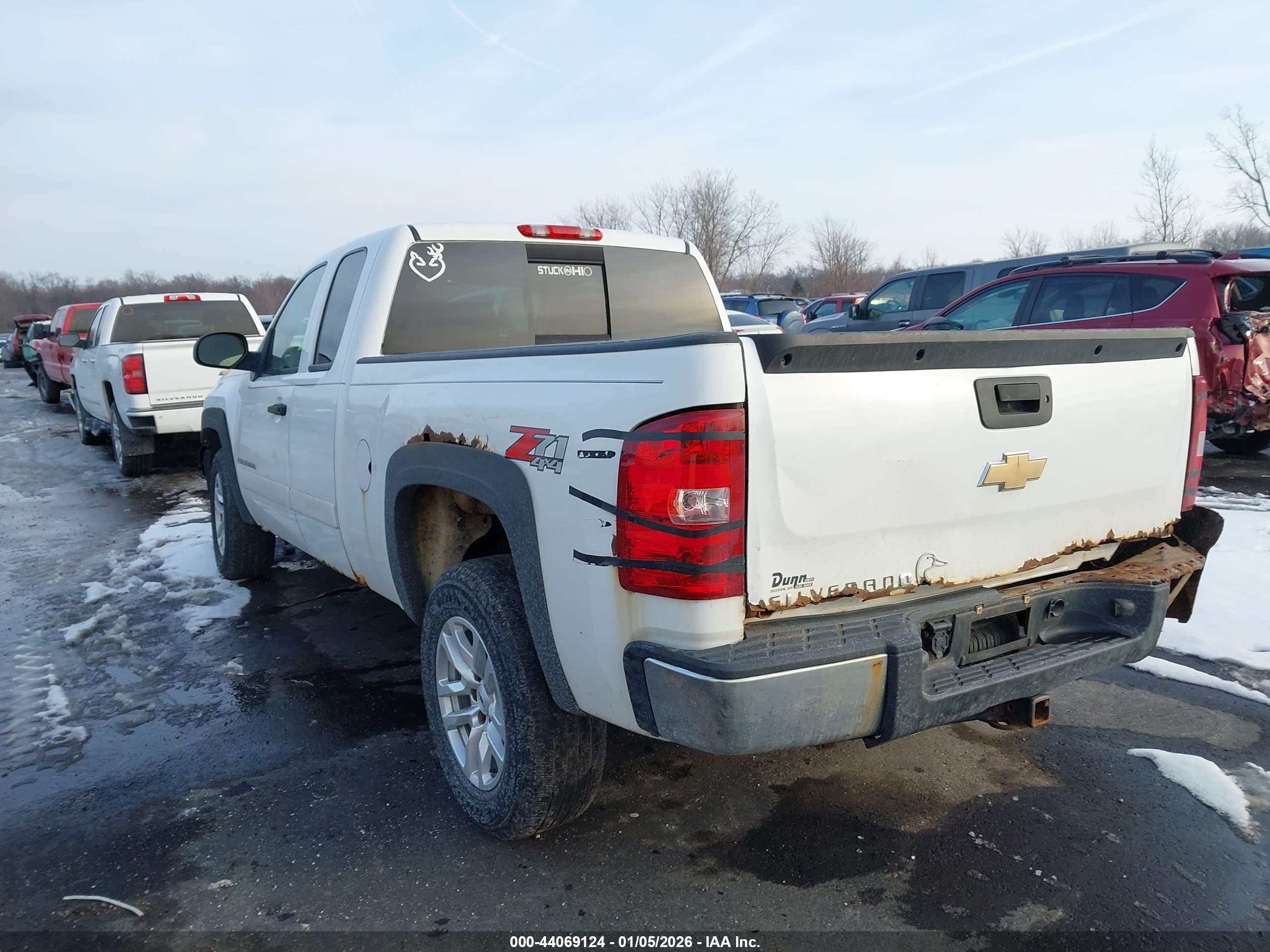 CHEVROLET SILVERADO image 3