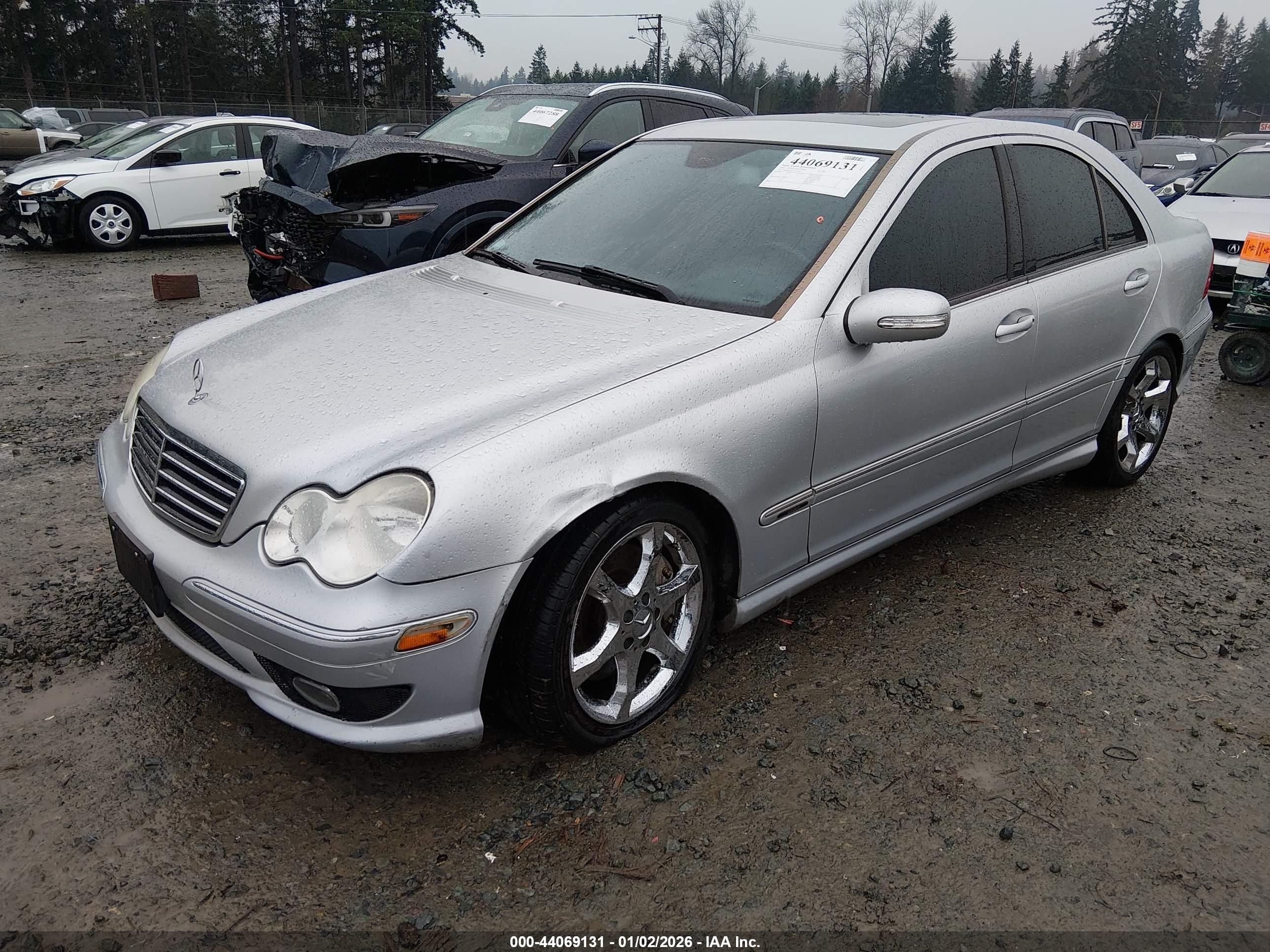 MERCEDES-BENZ C image 2