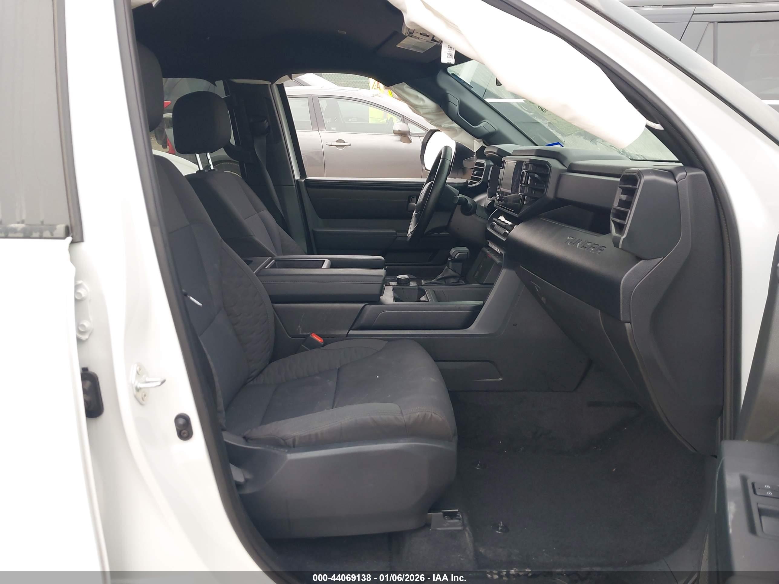 TOYOTA TUNDRA image 5
