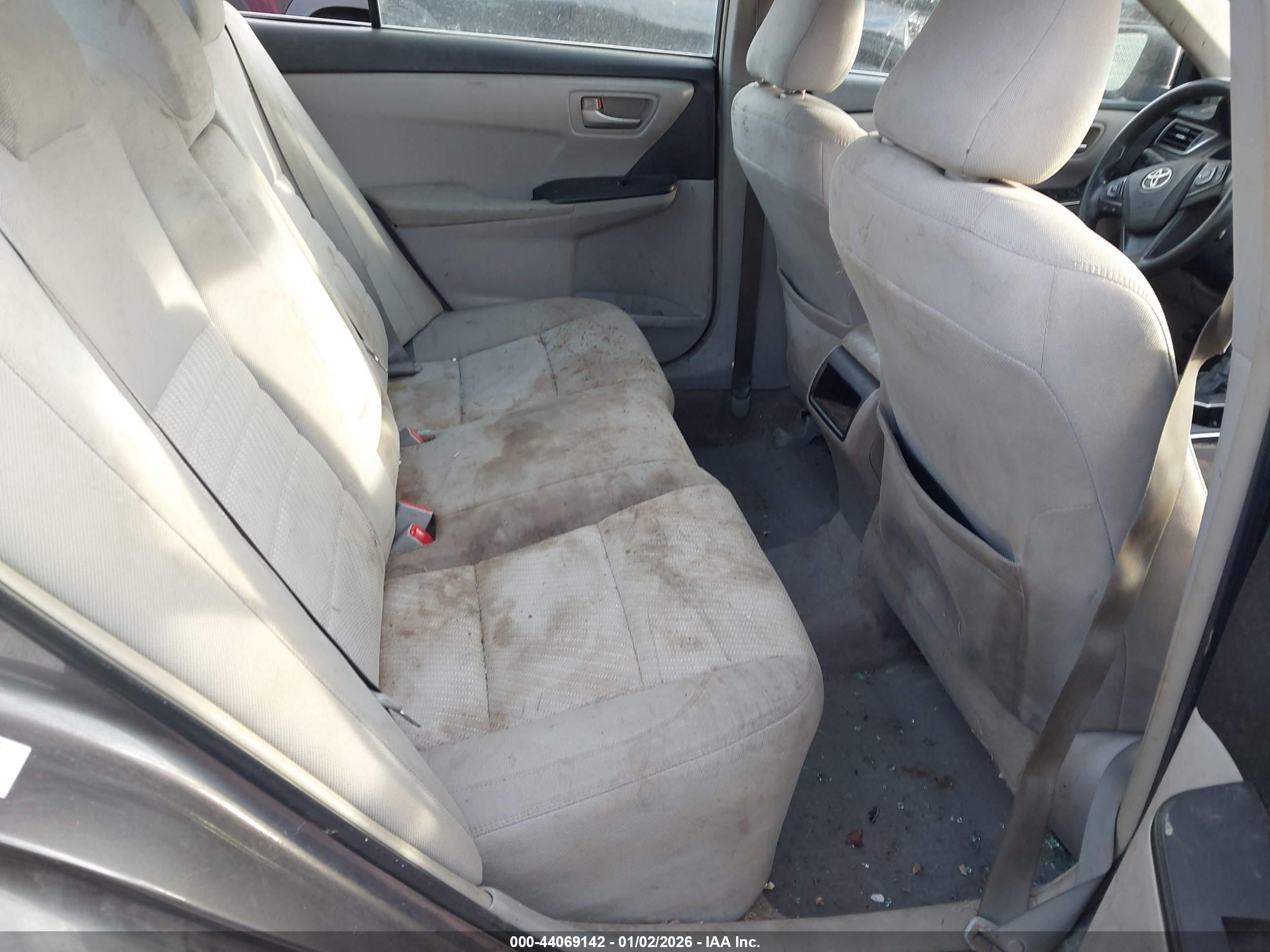 TOYOTA CAMRY image 8