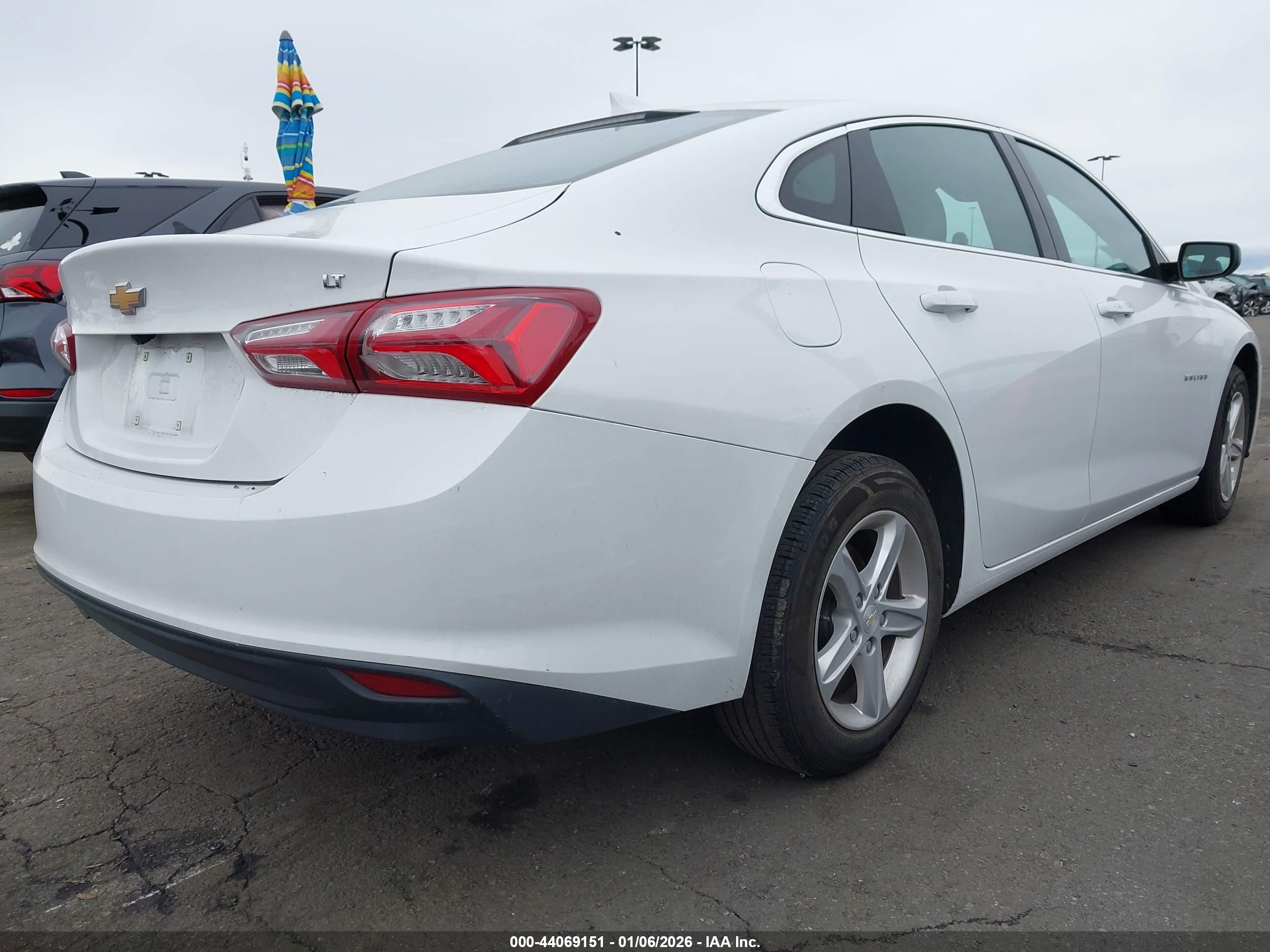 CHEVROLET MALIBU image 4