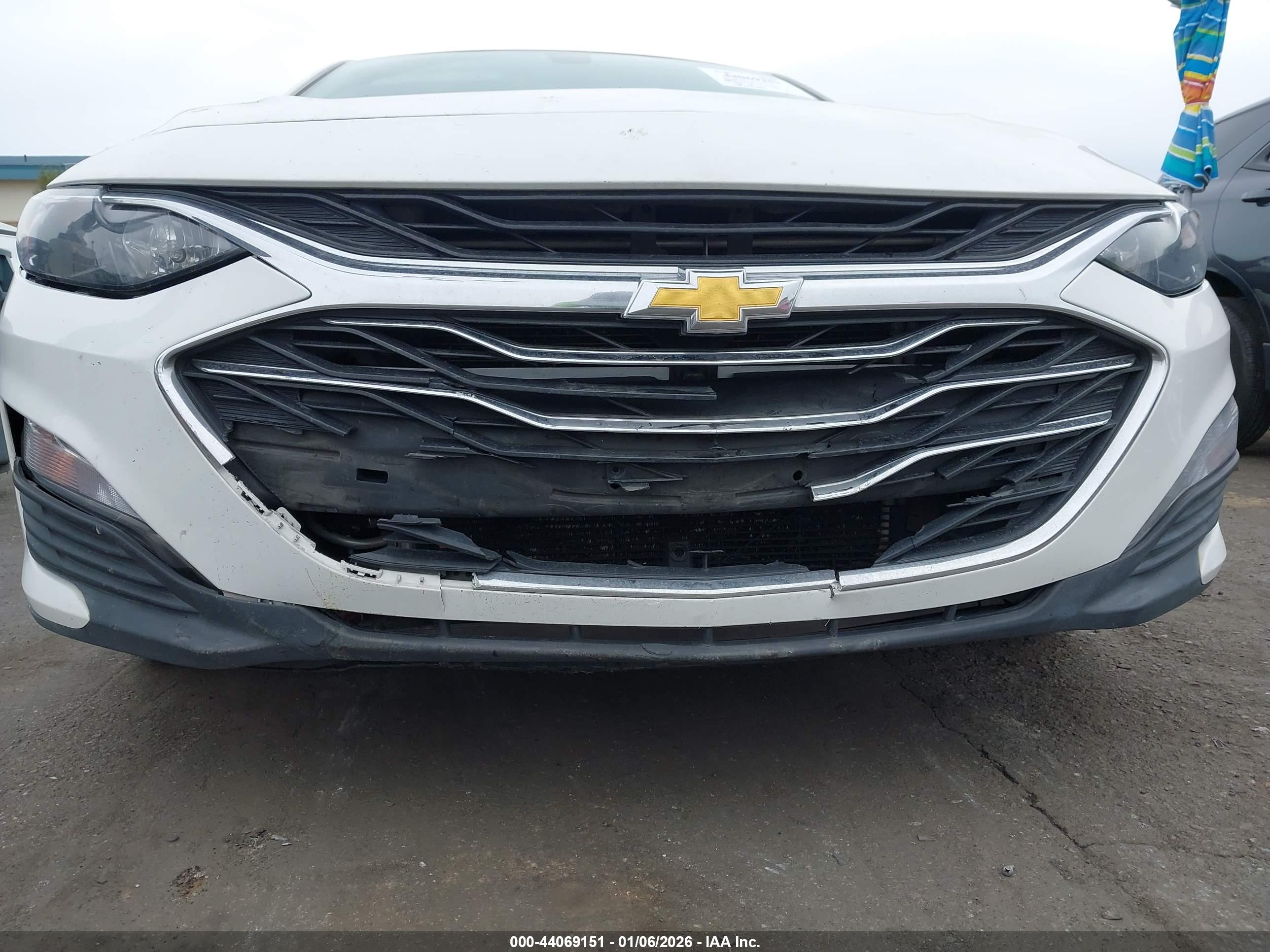 CHEVROLET MALIBU image 6