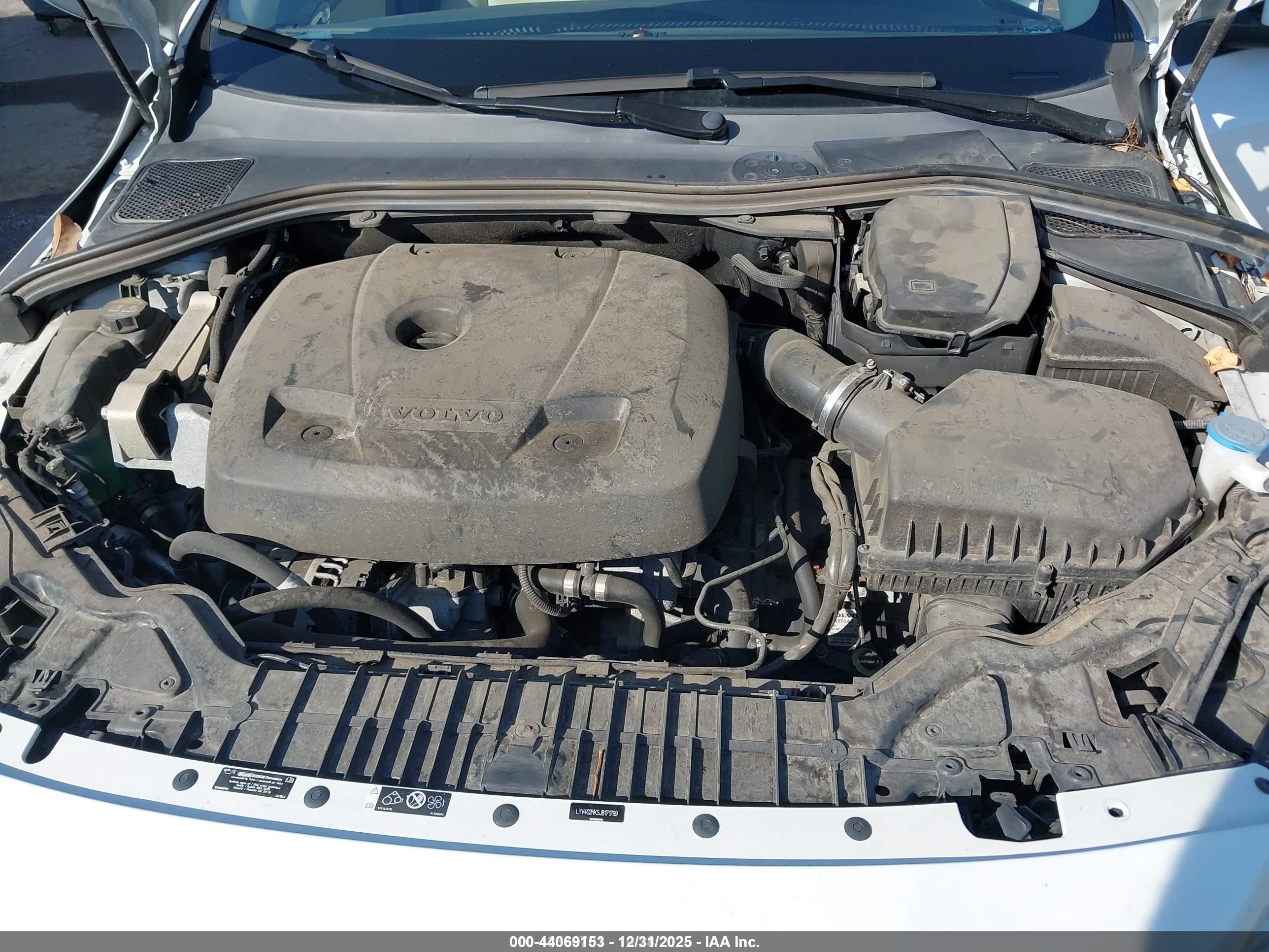 VOLVO S60 image 10