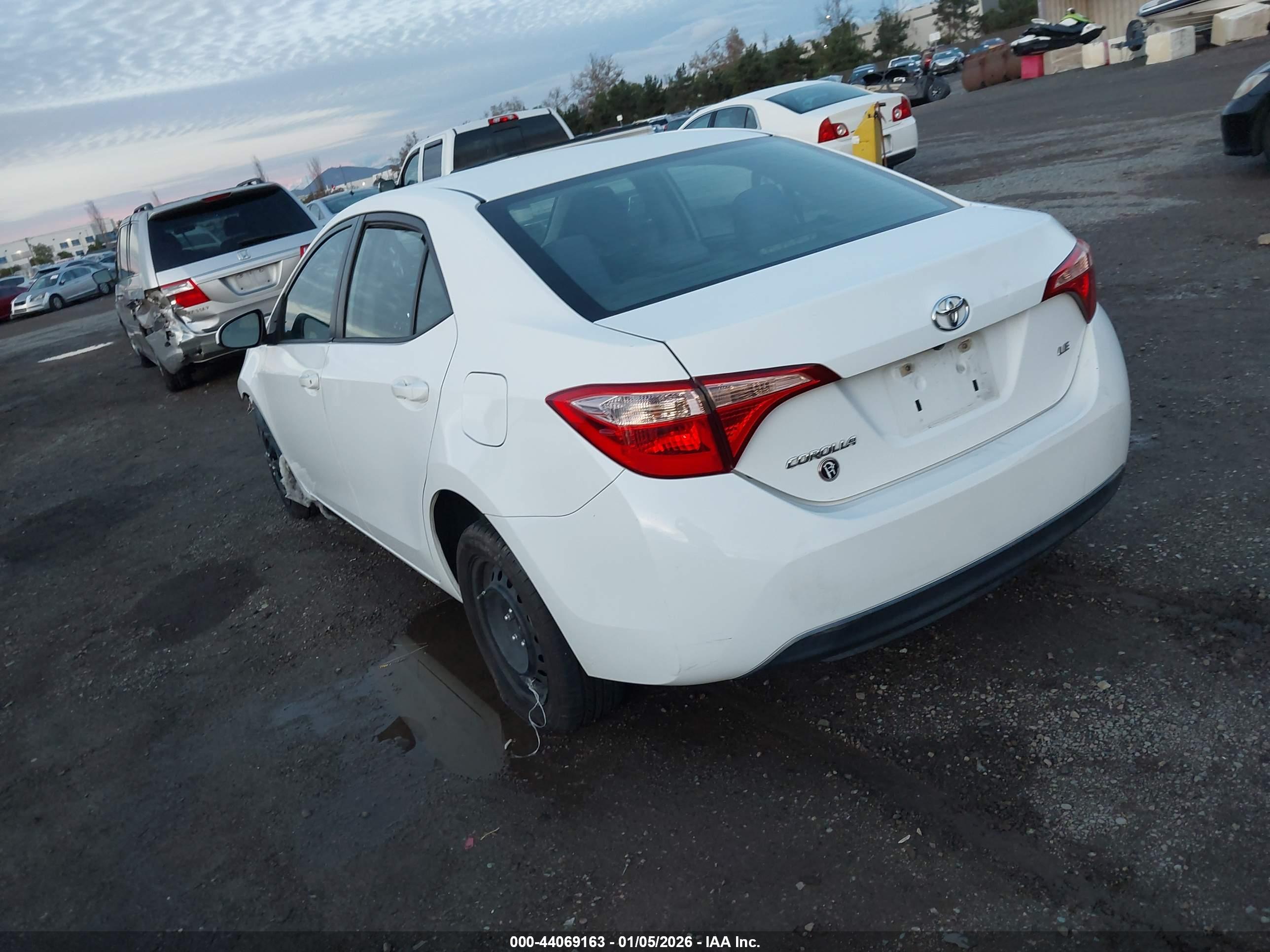 TOYOTA COROLLA image 3