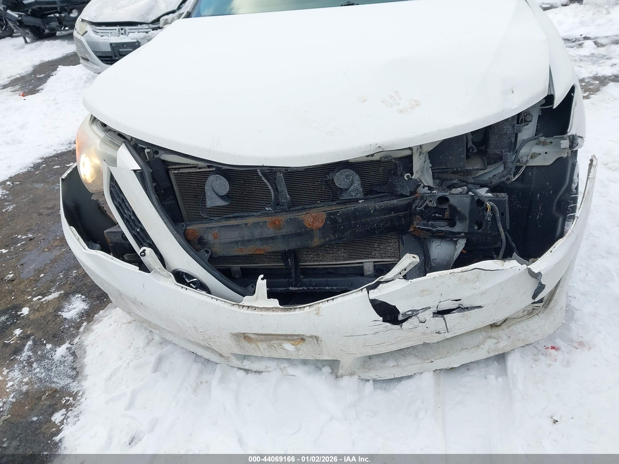TOYOTA CAMRY image 6