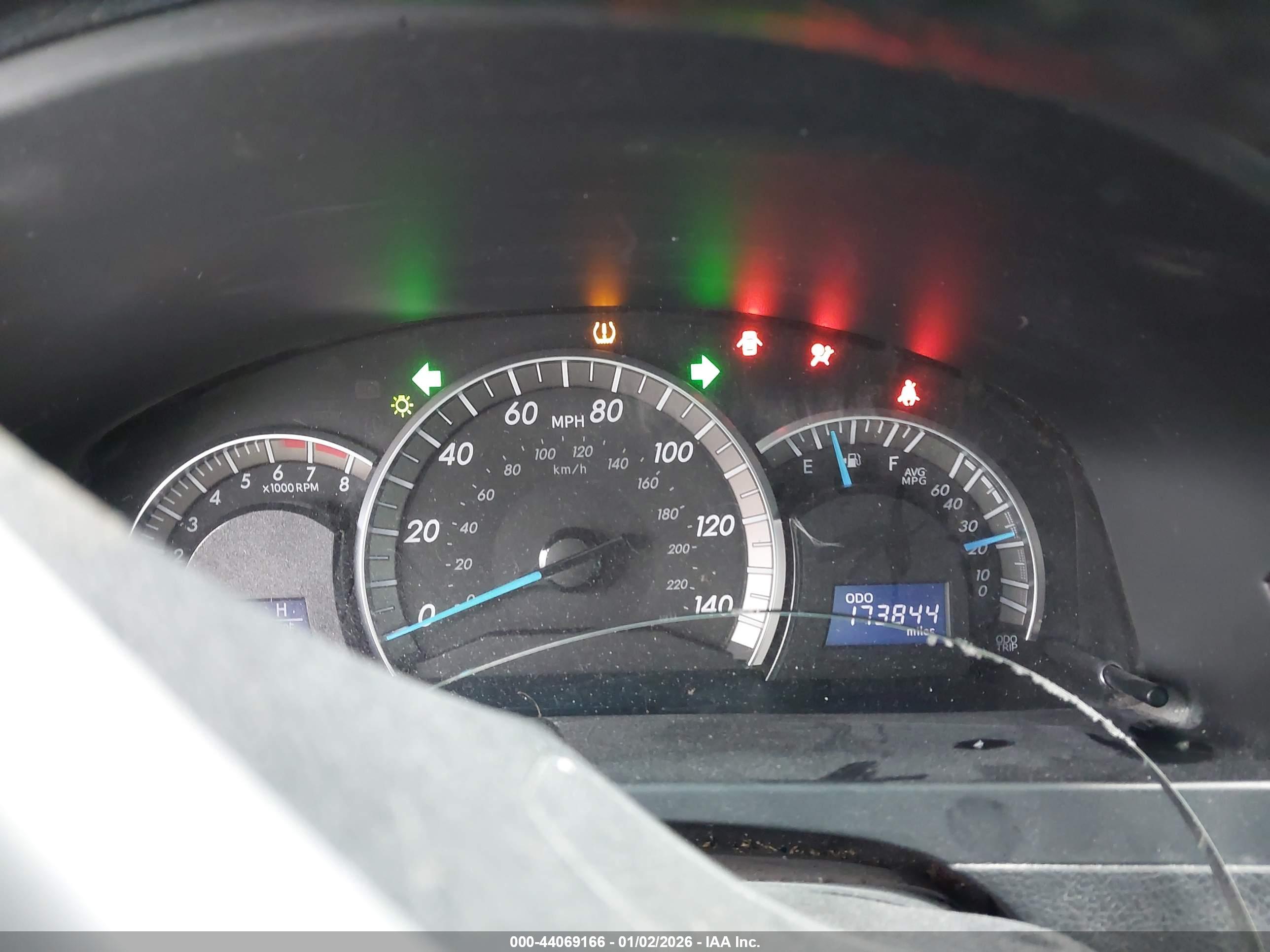 TOYOTA CAMRY image 7