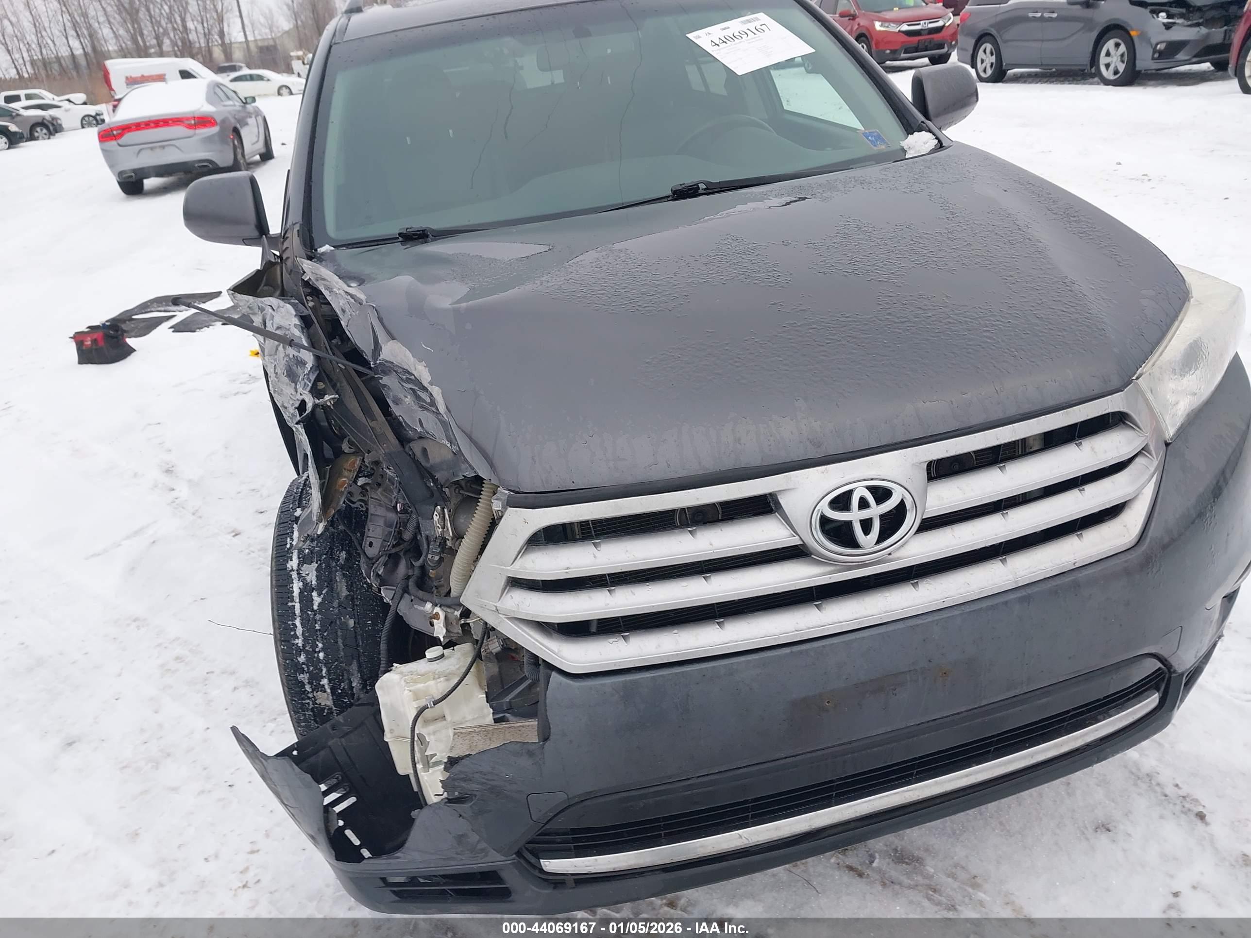 TOYOTA HIGHLANDER image 6