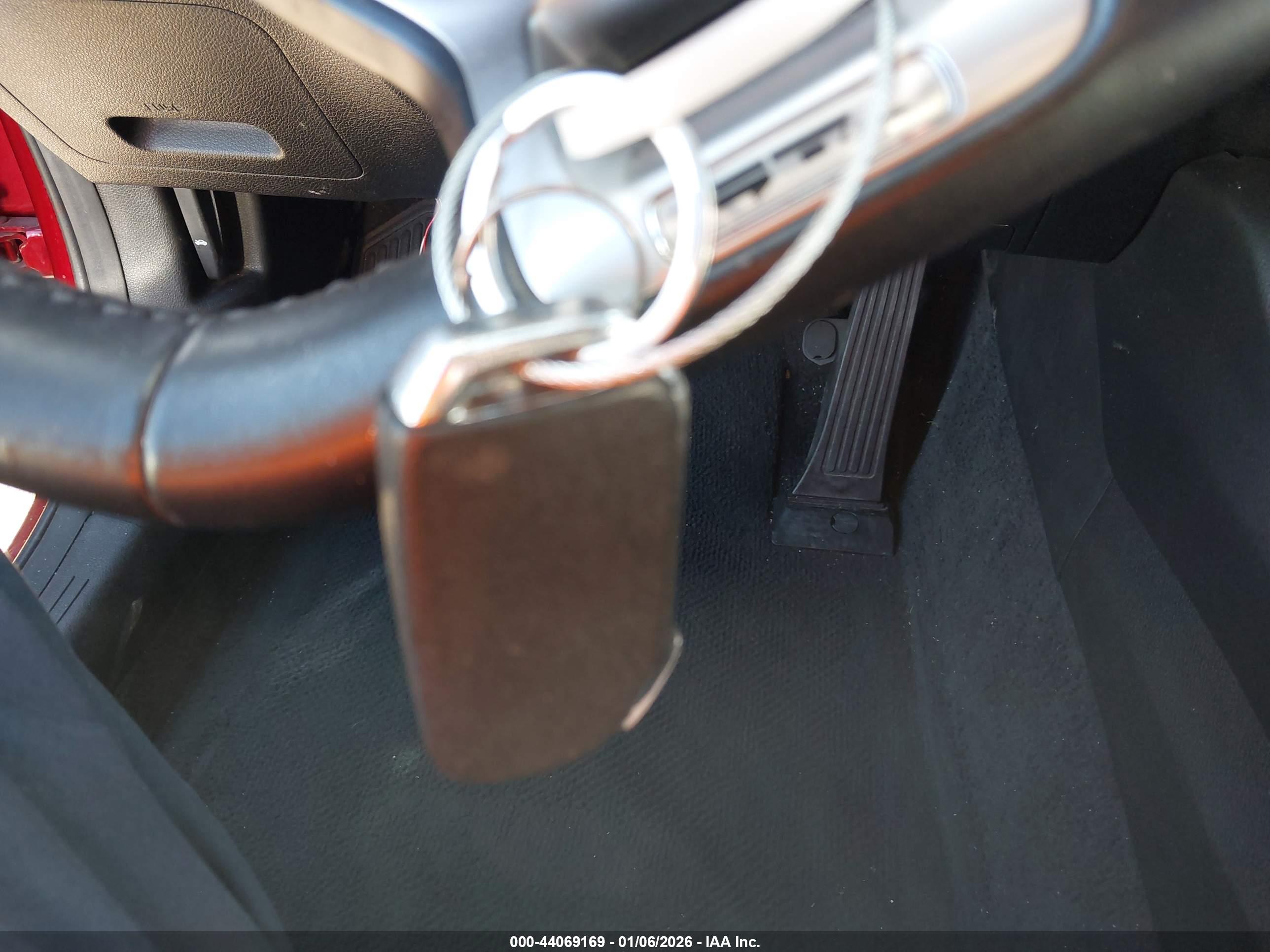 KIA K5 image 11