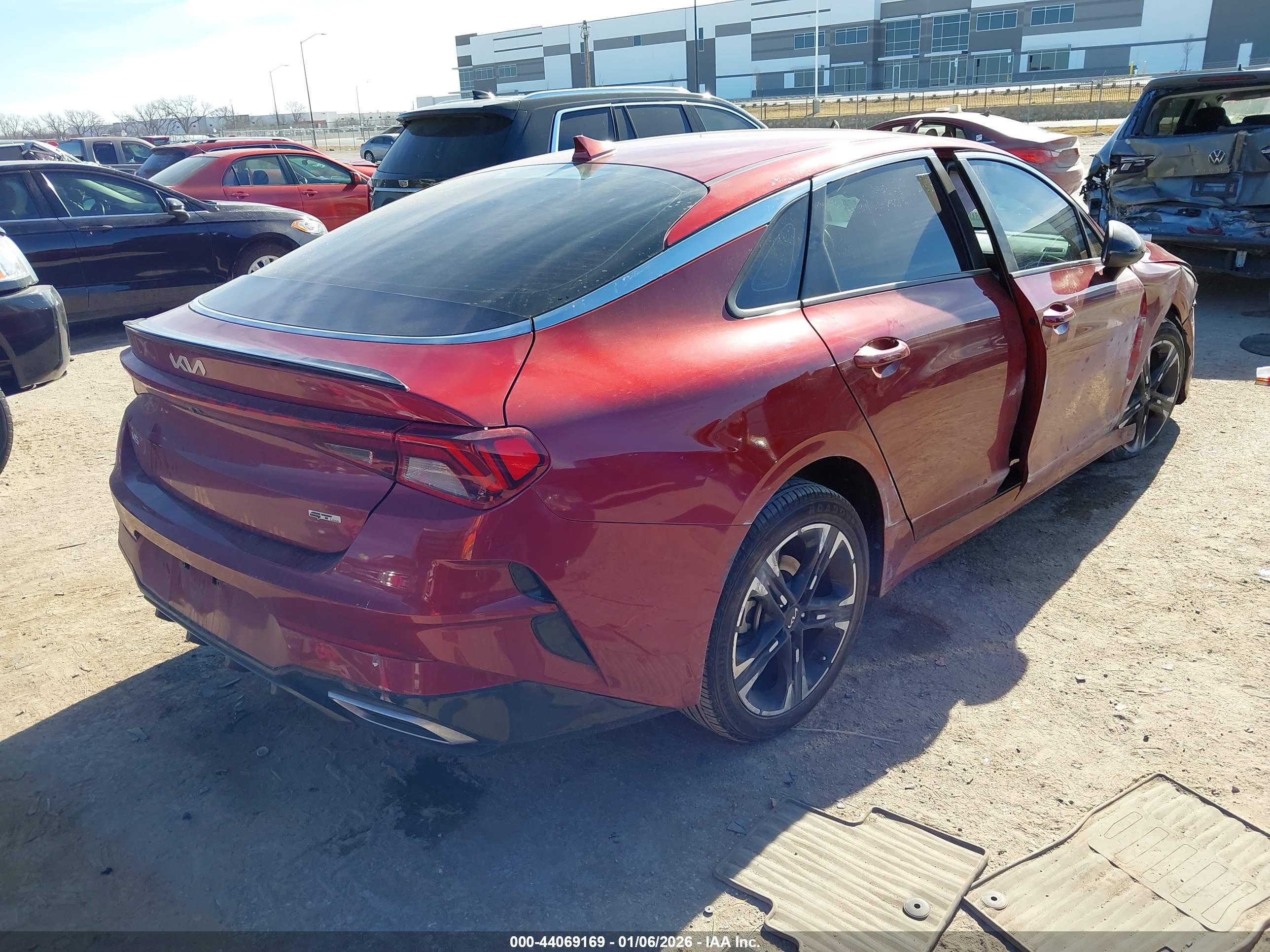 KIA K5 image 4