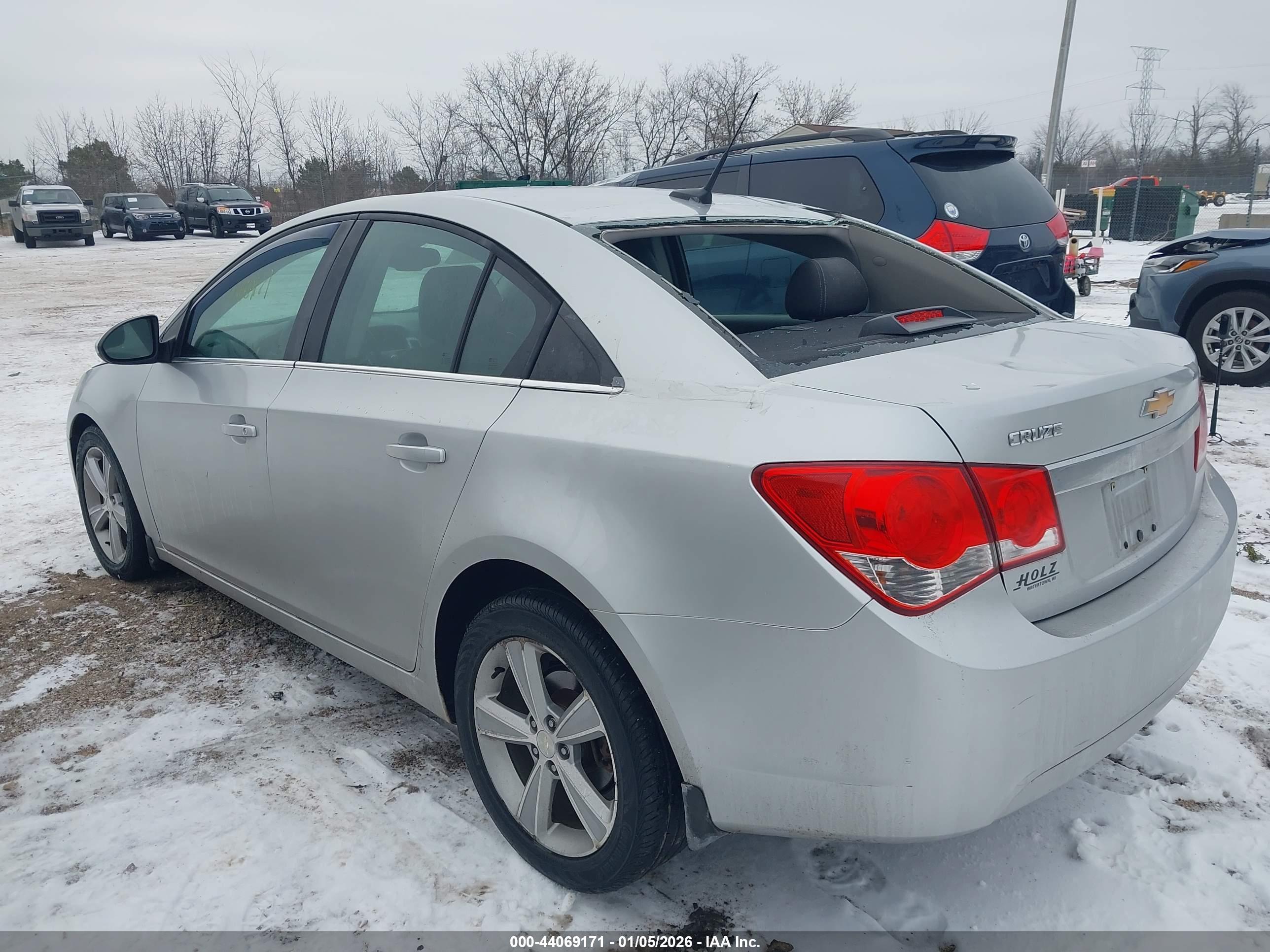 CHEVROLET CRUZE image 3