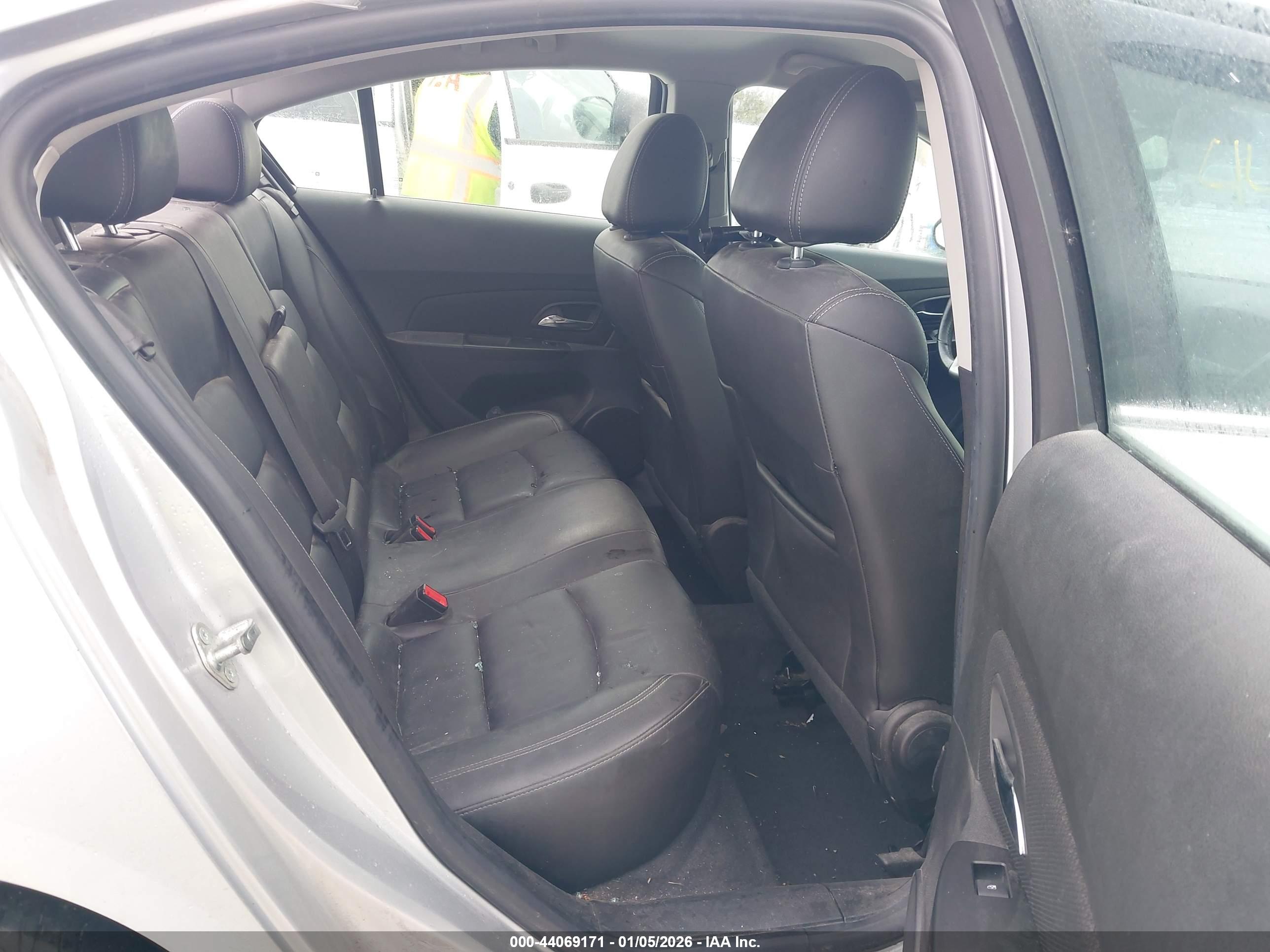 CHEVROLET CRUZE image 8
