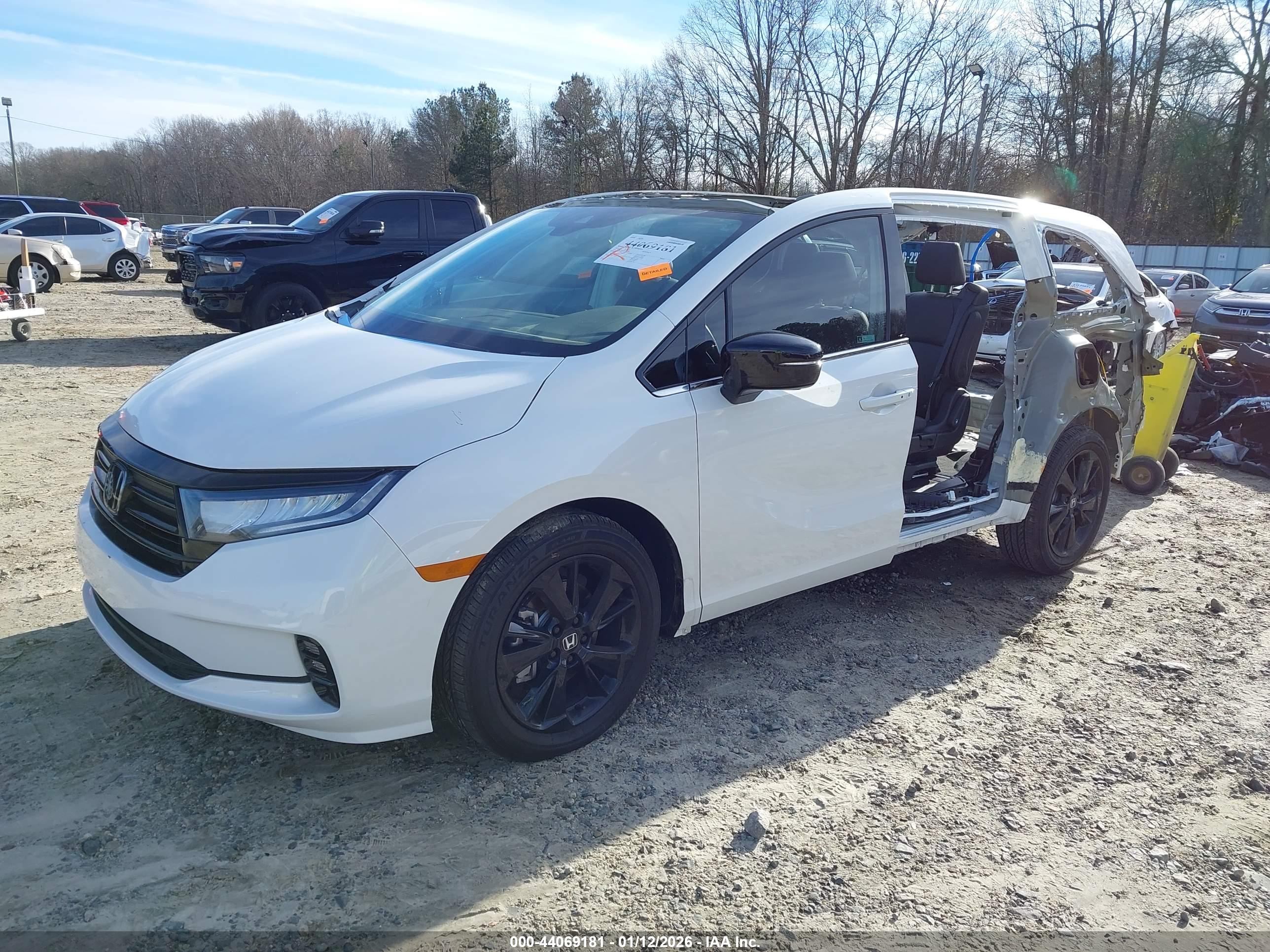 HONDA ODYSSEY image 2