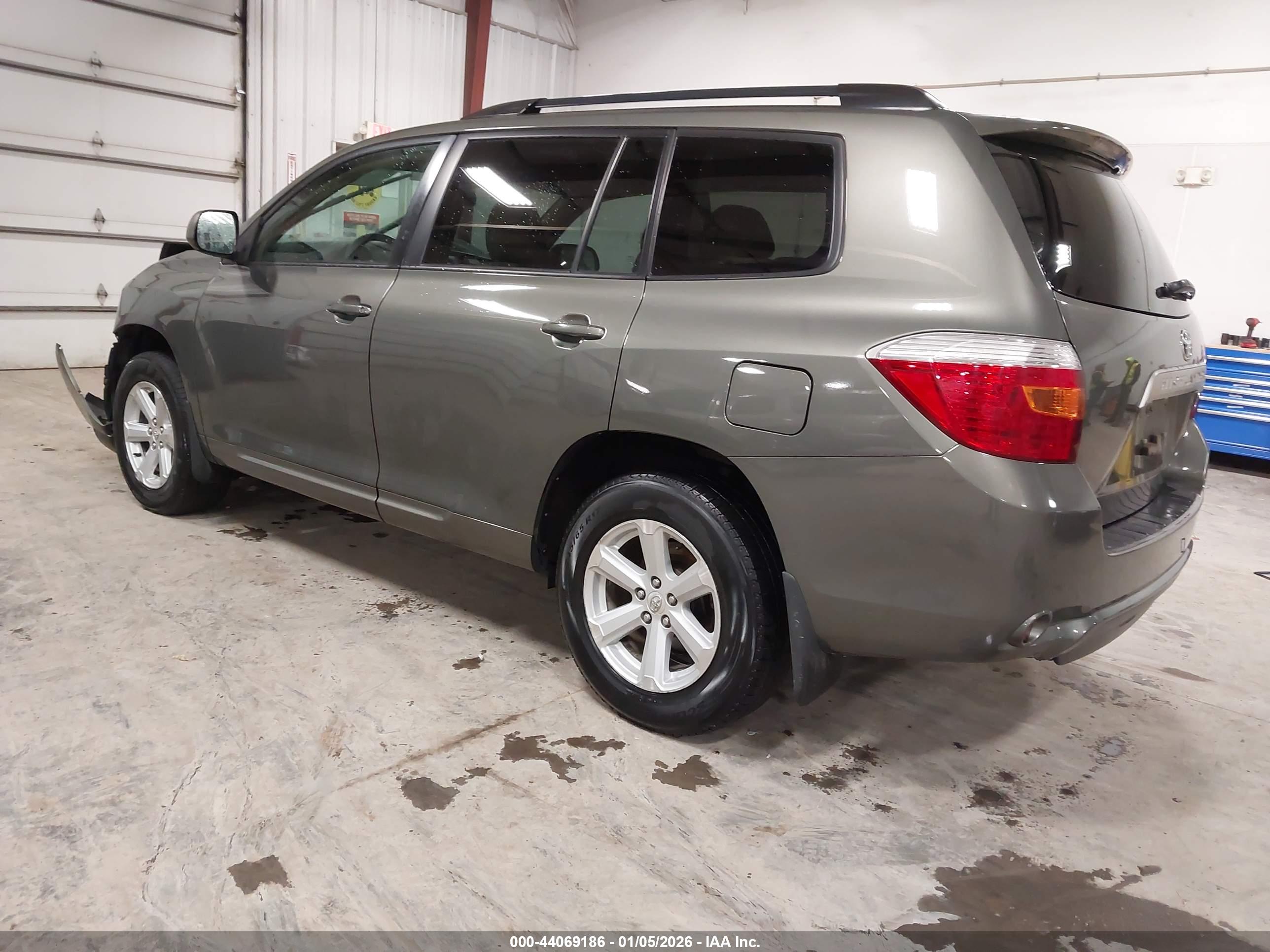 TOYOTA HIGHLANDER image 3