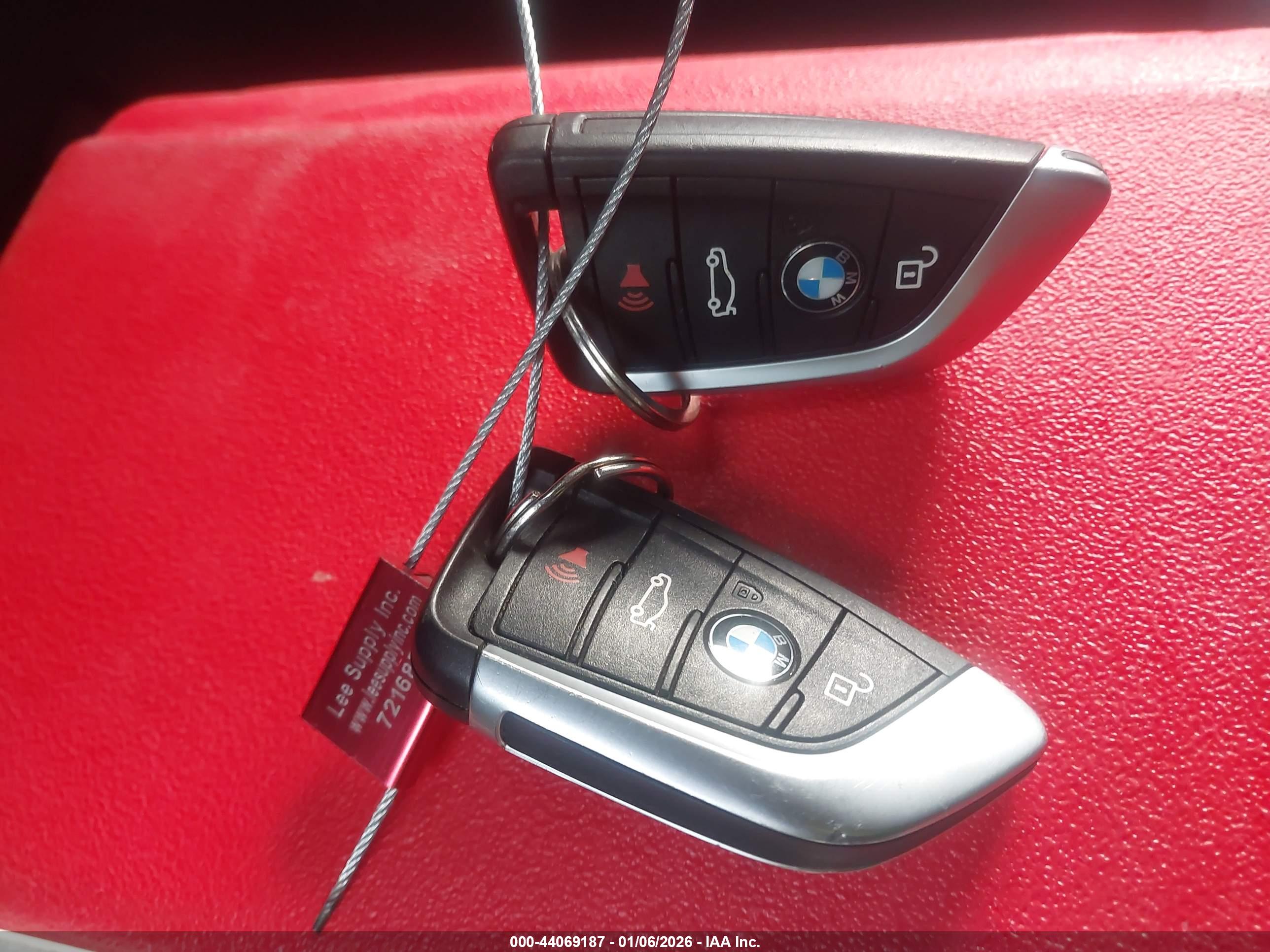 BMW X1 image 11