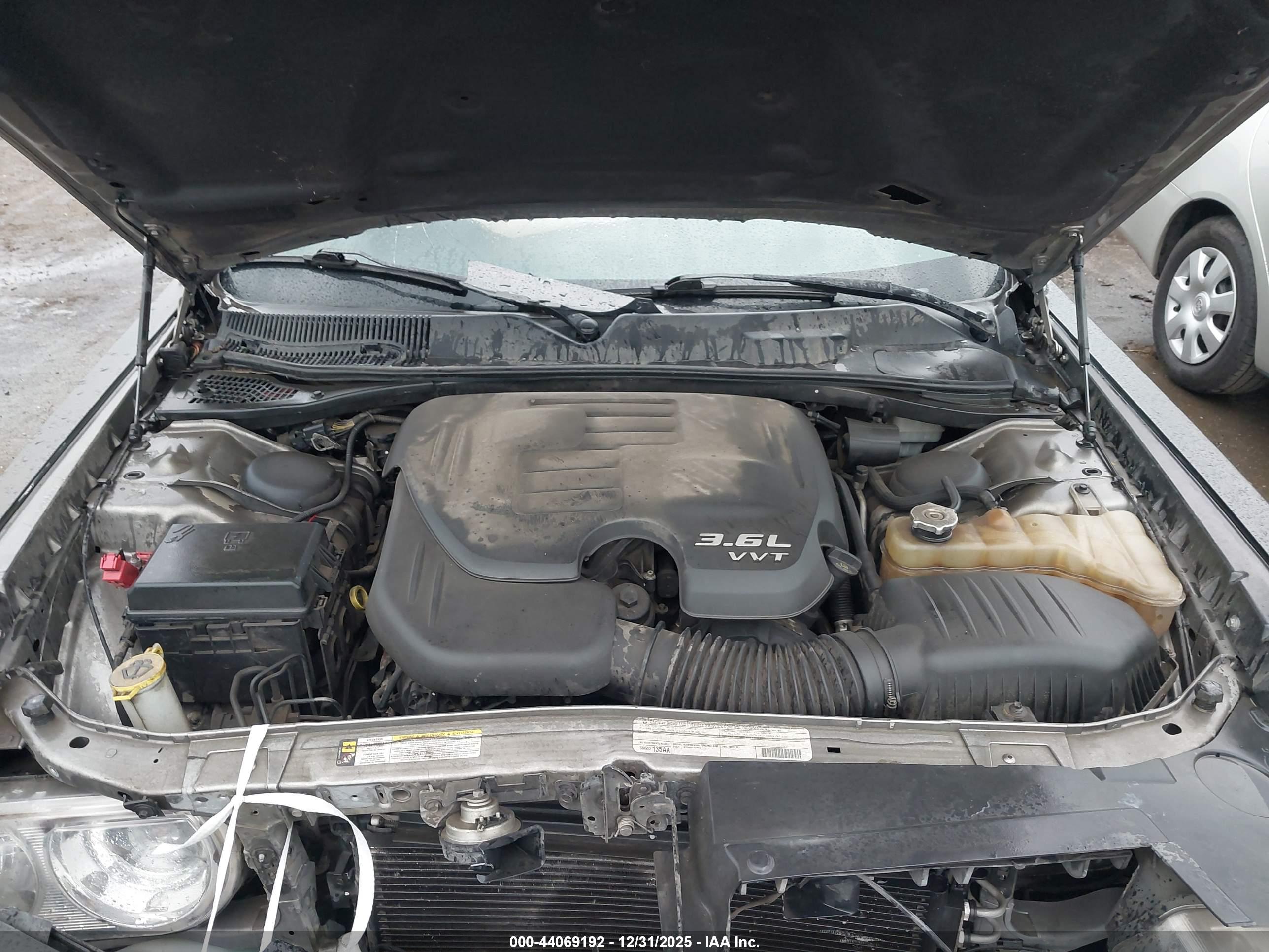 DODGE CHALLENGER image 10