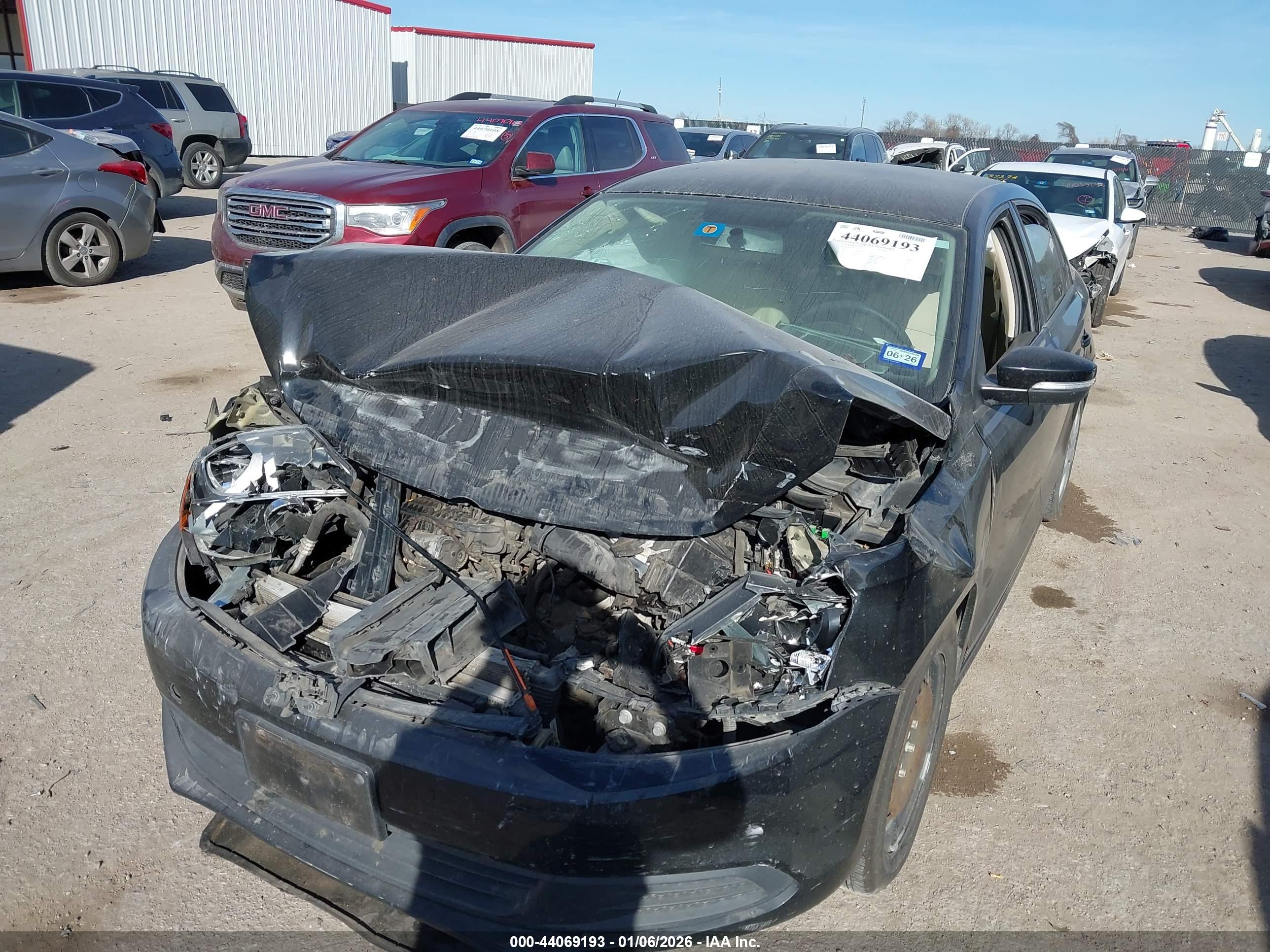 VOLKSWAGEN JETTA image 2