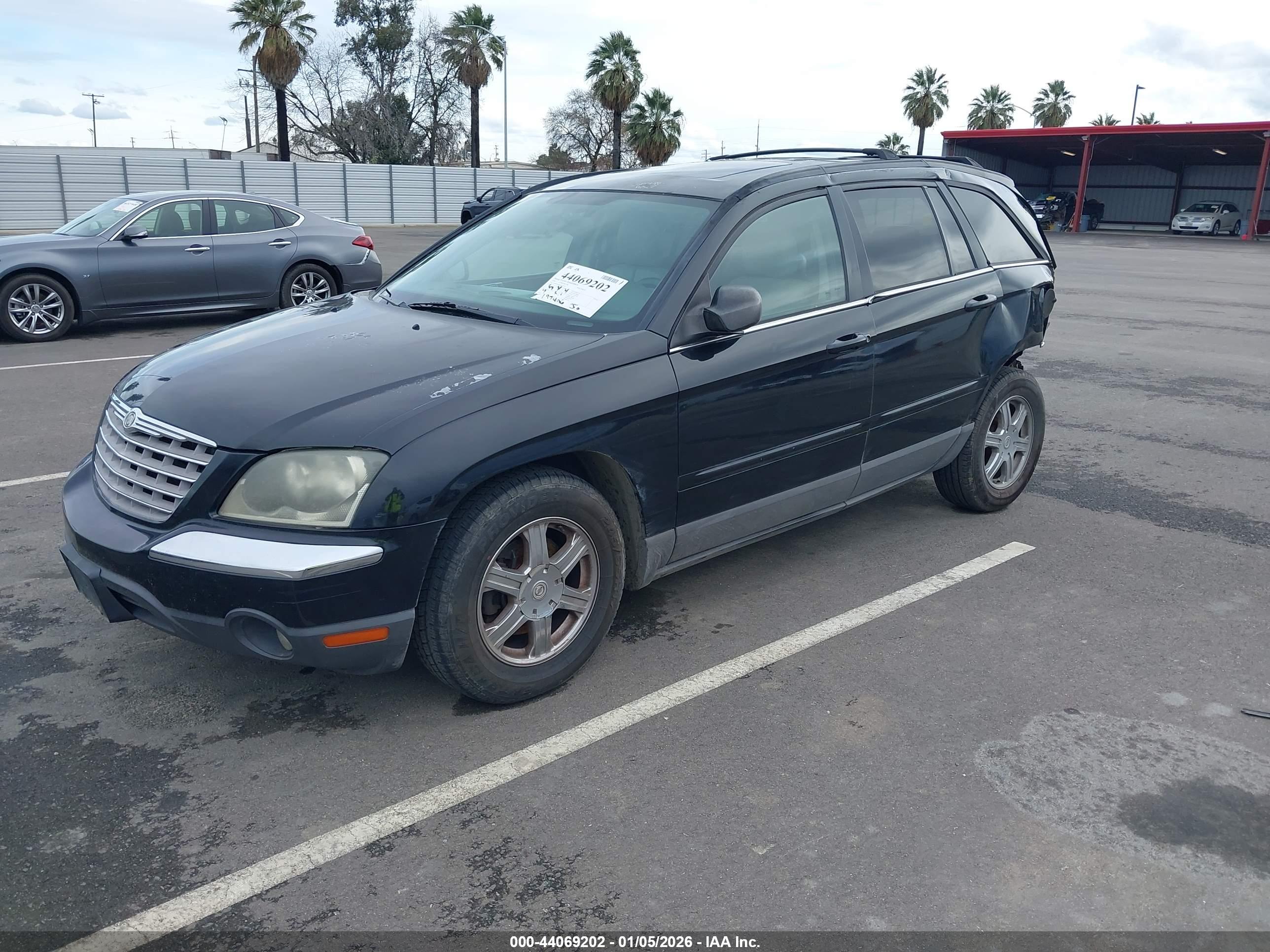 CHRYSLER PACIFICA image 2