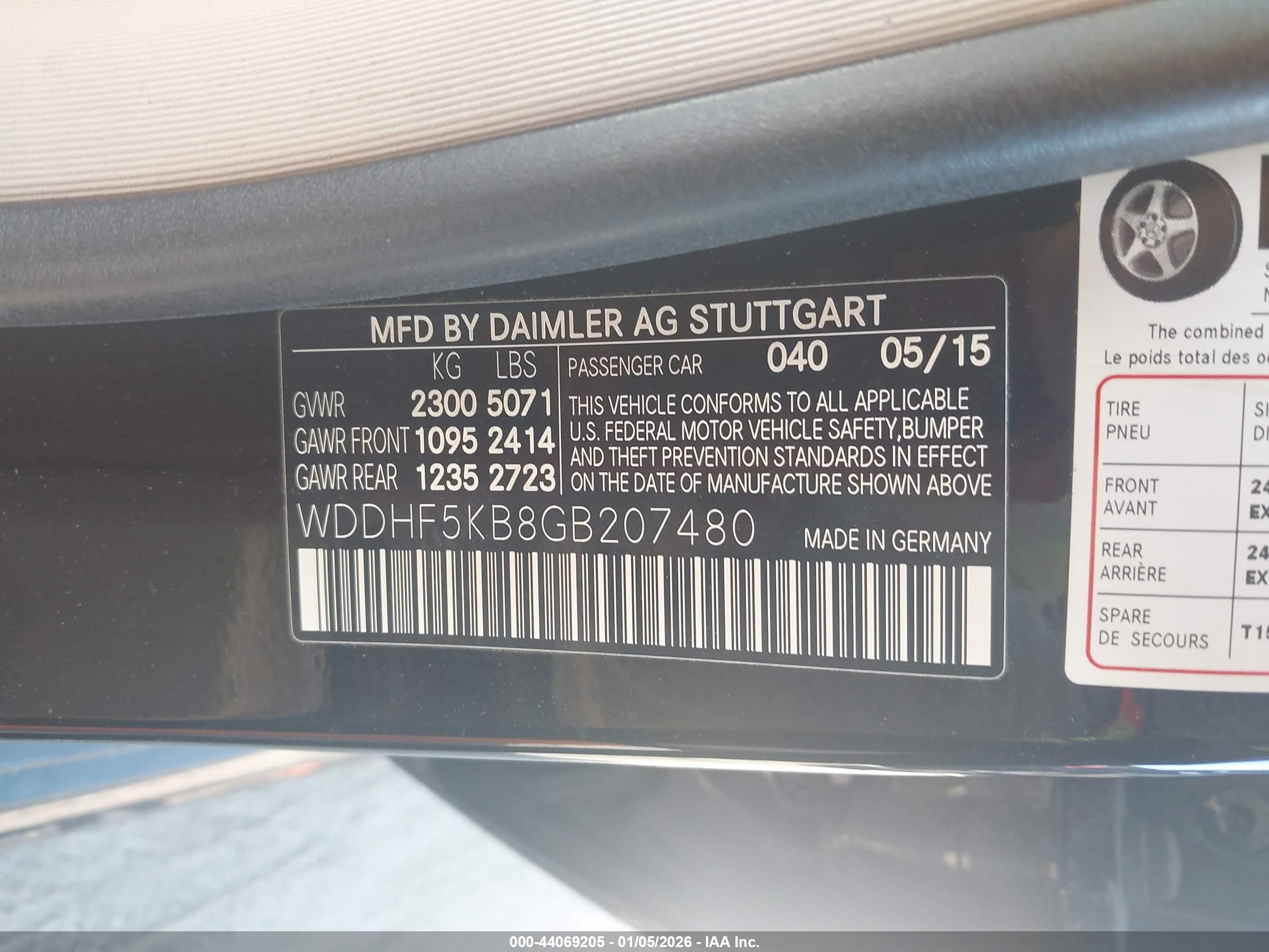 MERCEDES-BENZ E image 9